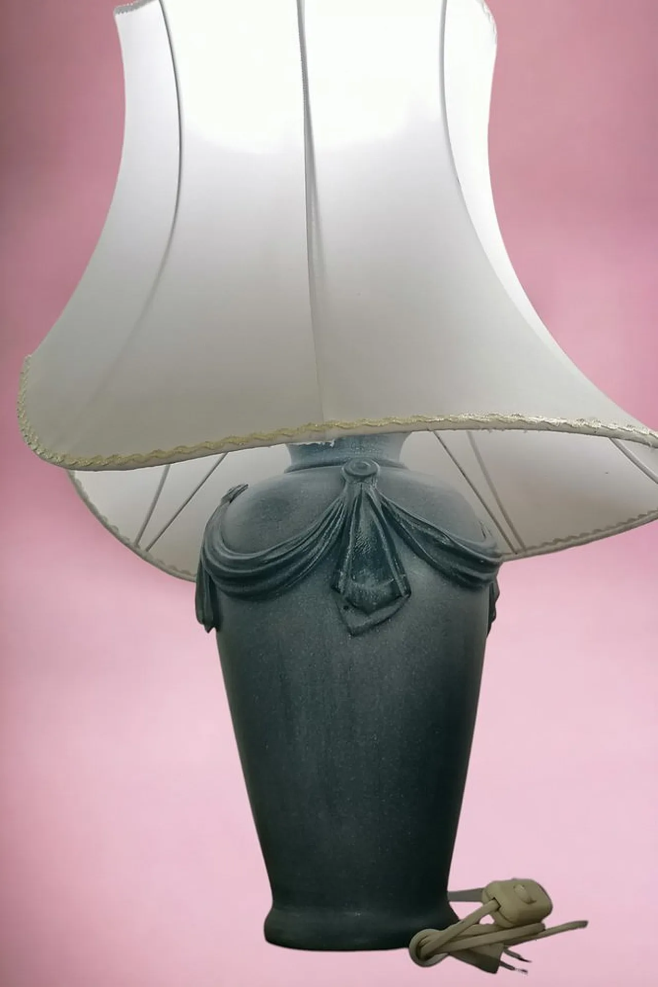 Lampada da tavolo grande Art Nouveau, anni '70 5