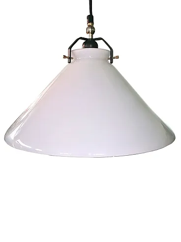 Lampada a sospensione in vetro bianco opalino e metallo smaltato, anni '70