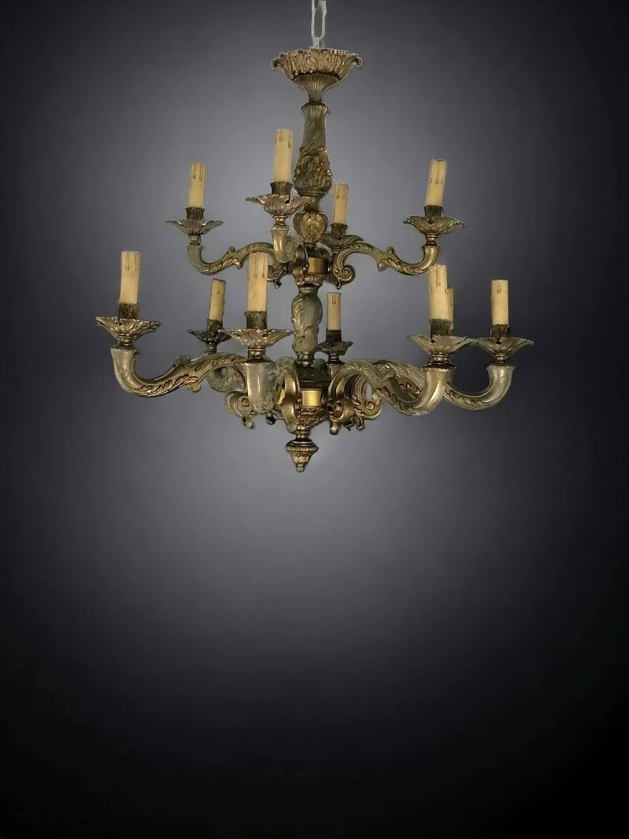 Lampadario in Bronzo a 12 Luci, anni '20 4