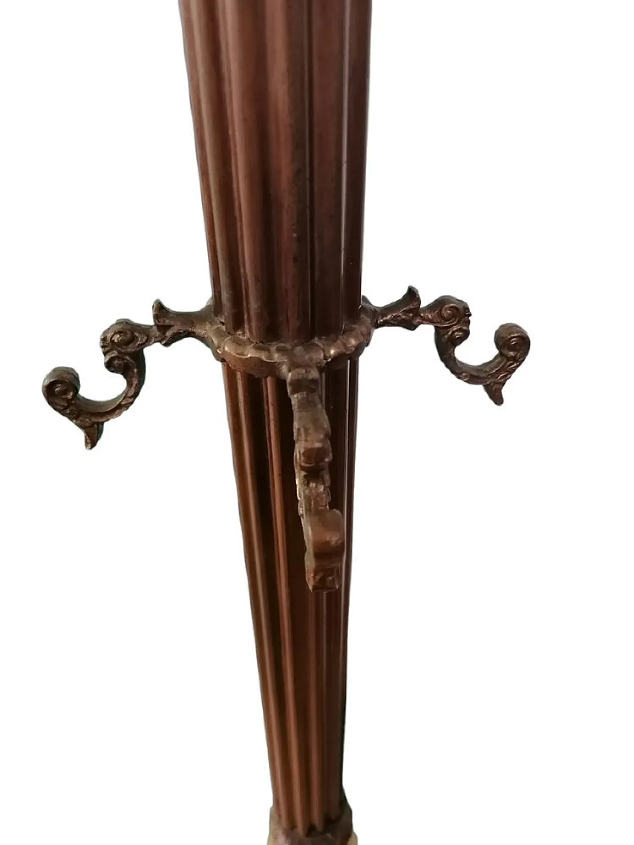 Coppia di appendiabiti in bronzo e ottone, anni '40 3