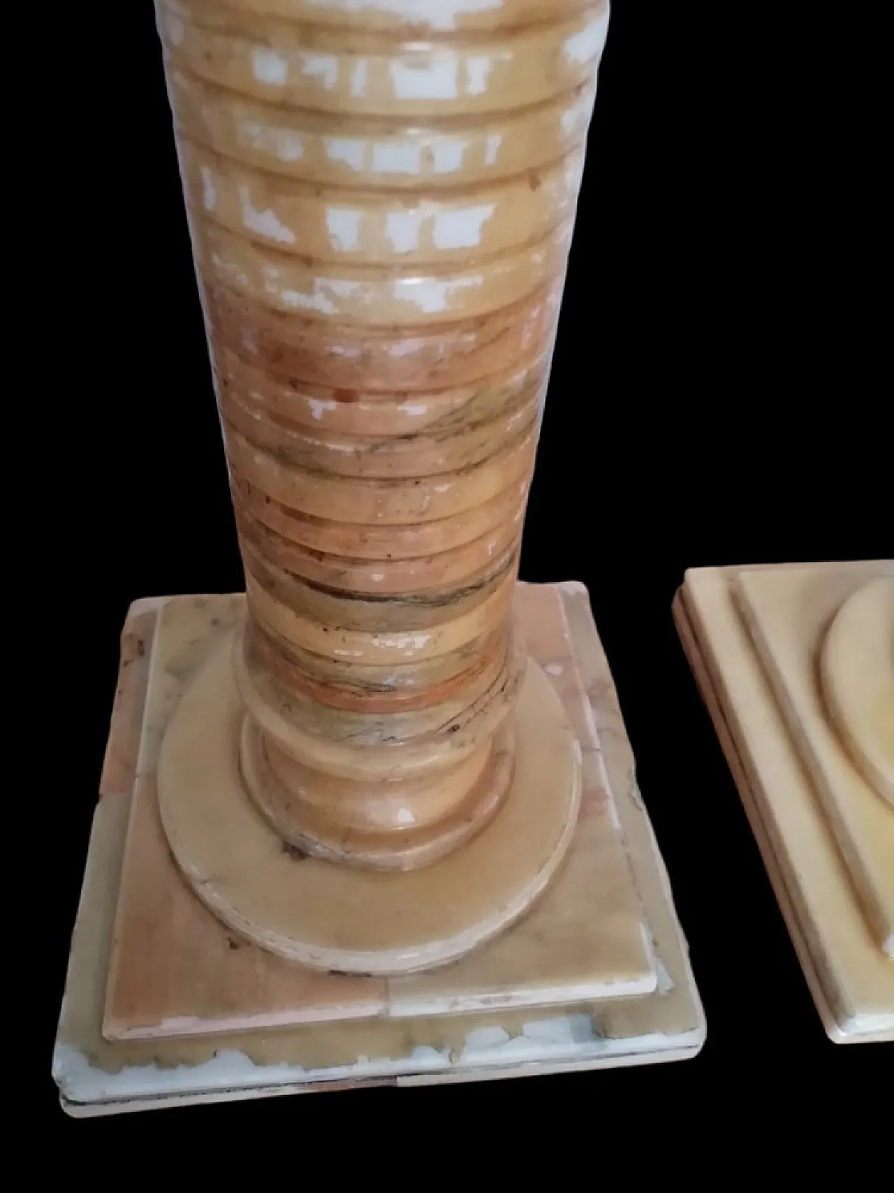 Pair of layered onyx columns, 1920s 9