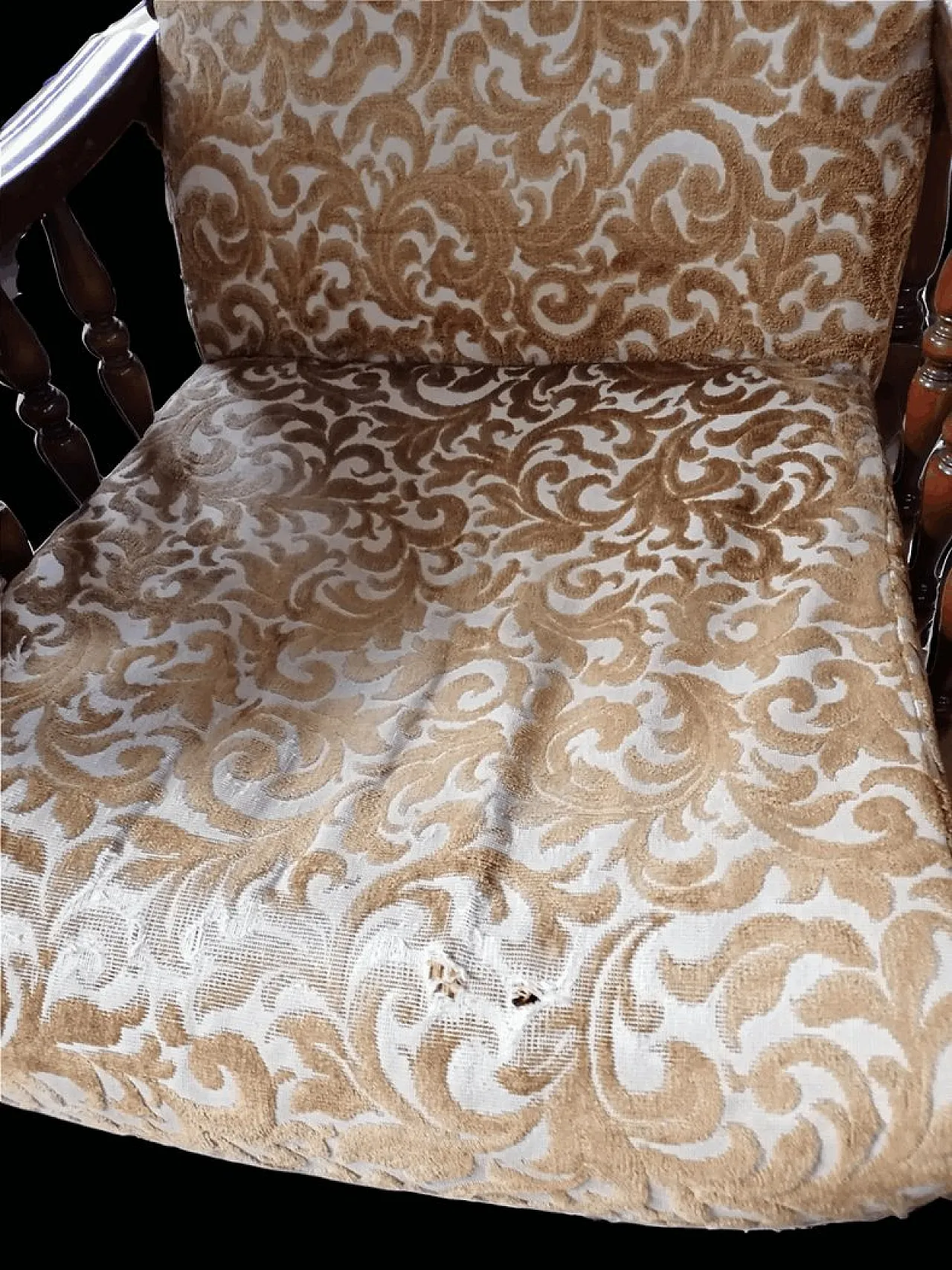 Poltrona in legno e velluto, anni '30 2