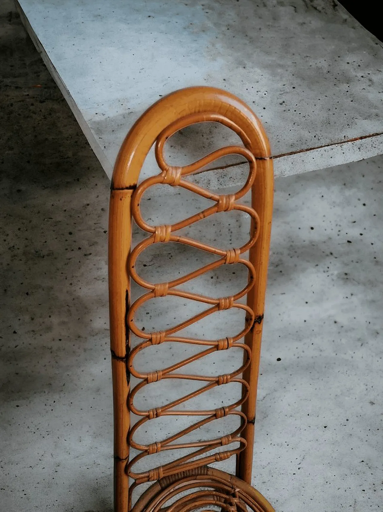 Coppia di sedie in bambù con schienale alto, Bonacina anni '60 2