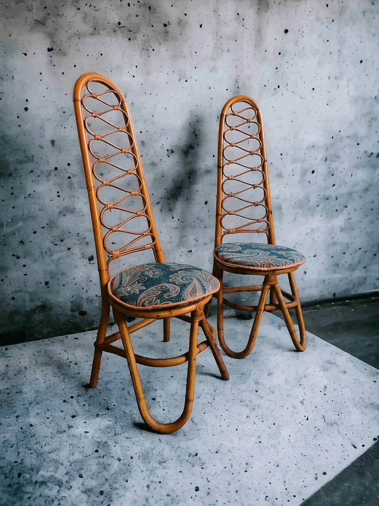 Coppia di sedie in bambù con schienale alto, Bonacina anni '60 5