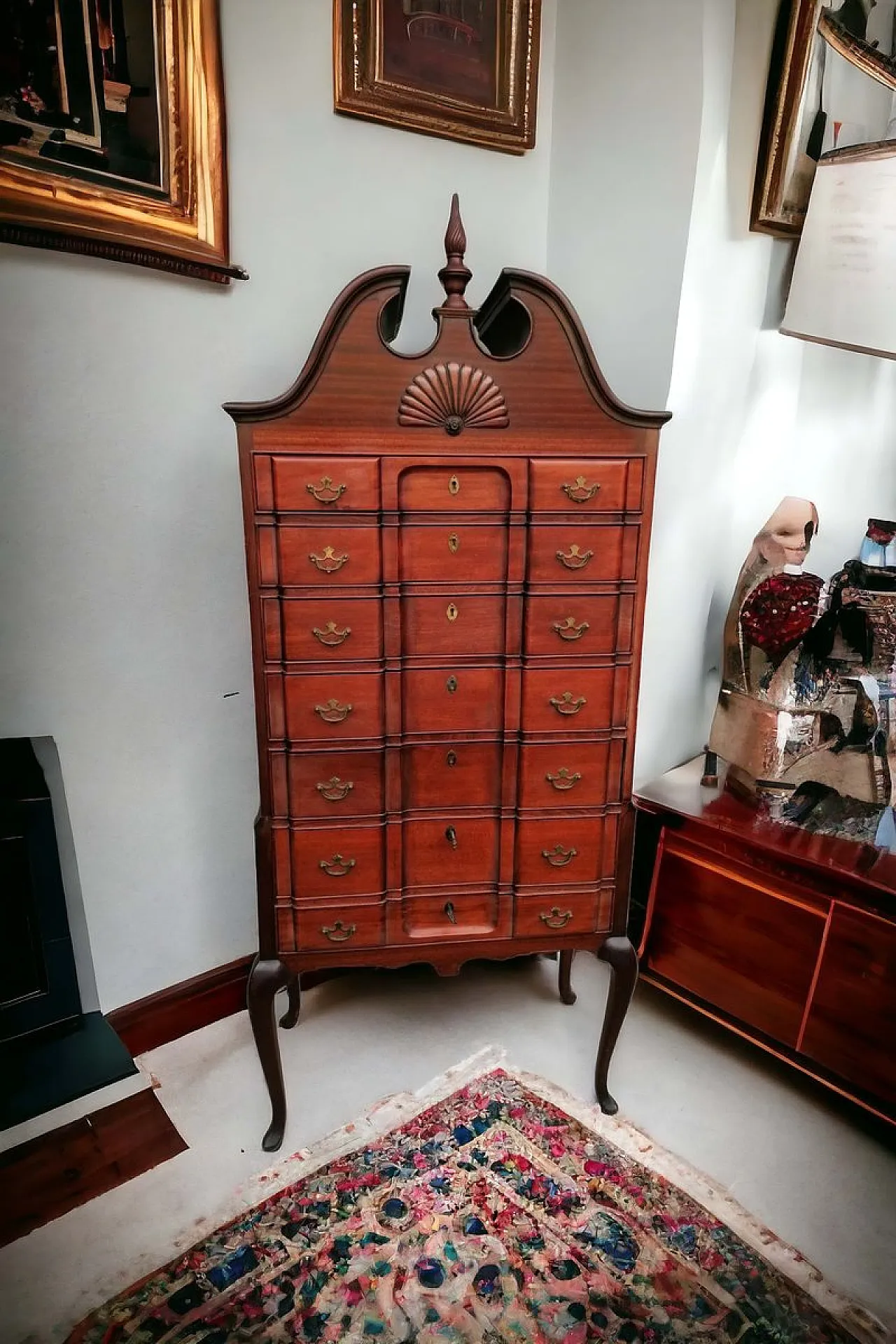 Cassettone alto a 7 cassetti Queen Anne Chippendale, XVIII secolo 1