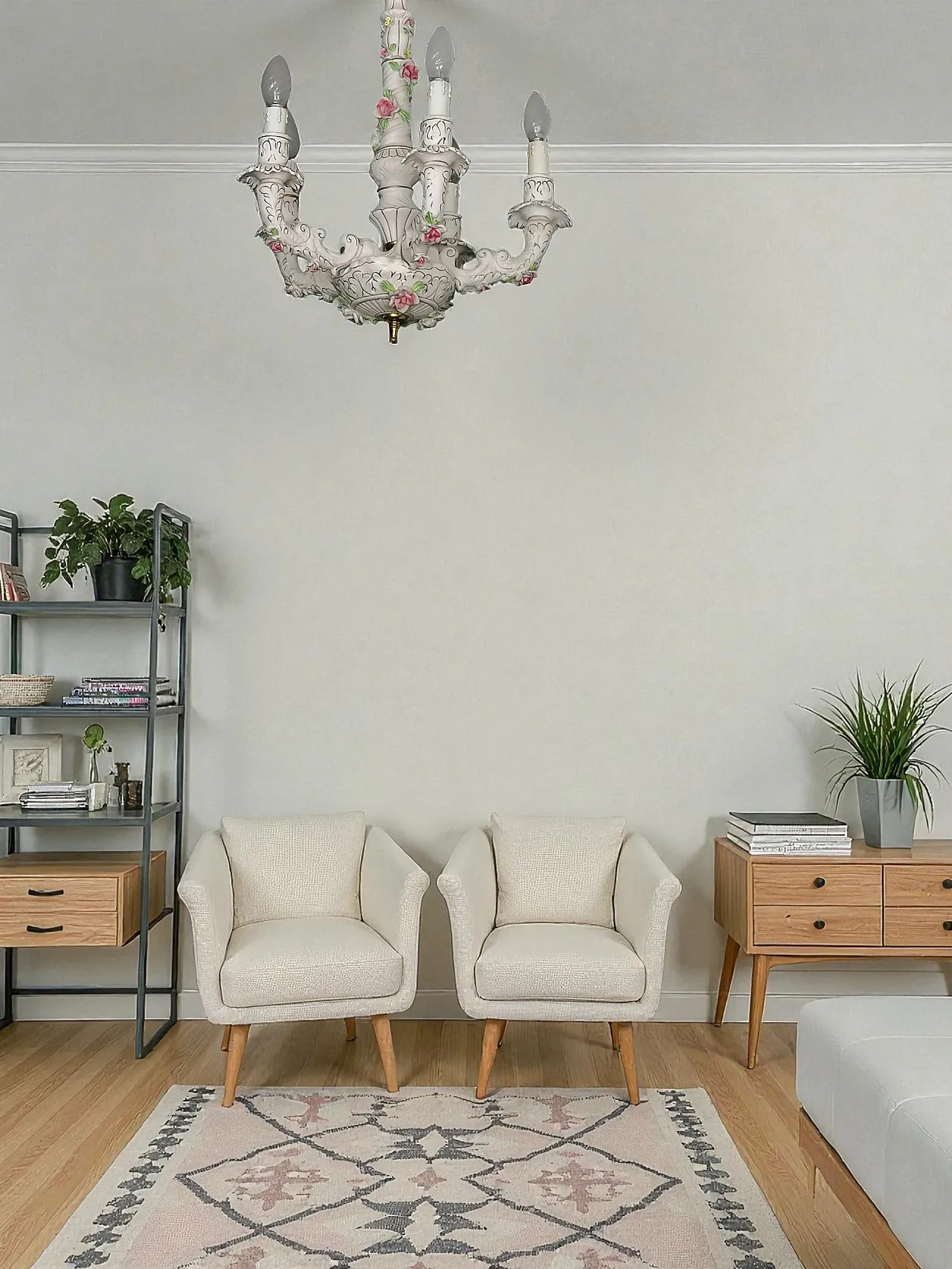 Lampadario in ceramica a 5 luci di Capodimonte, anni '50 3