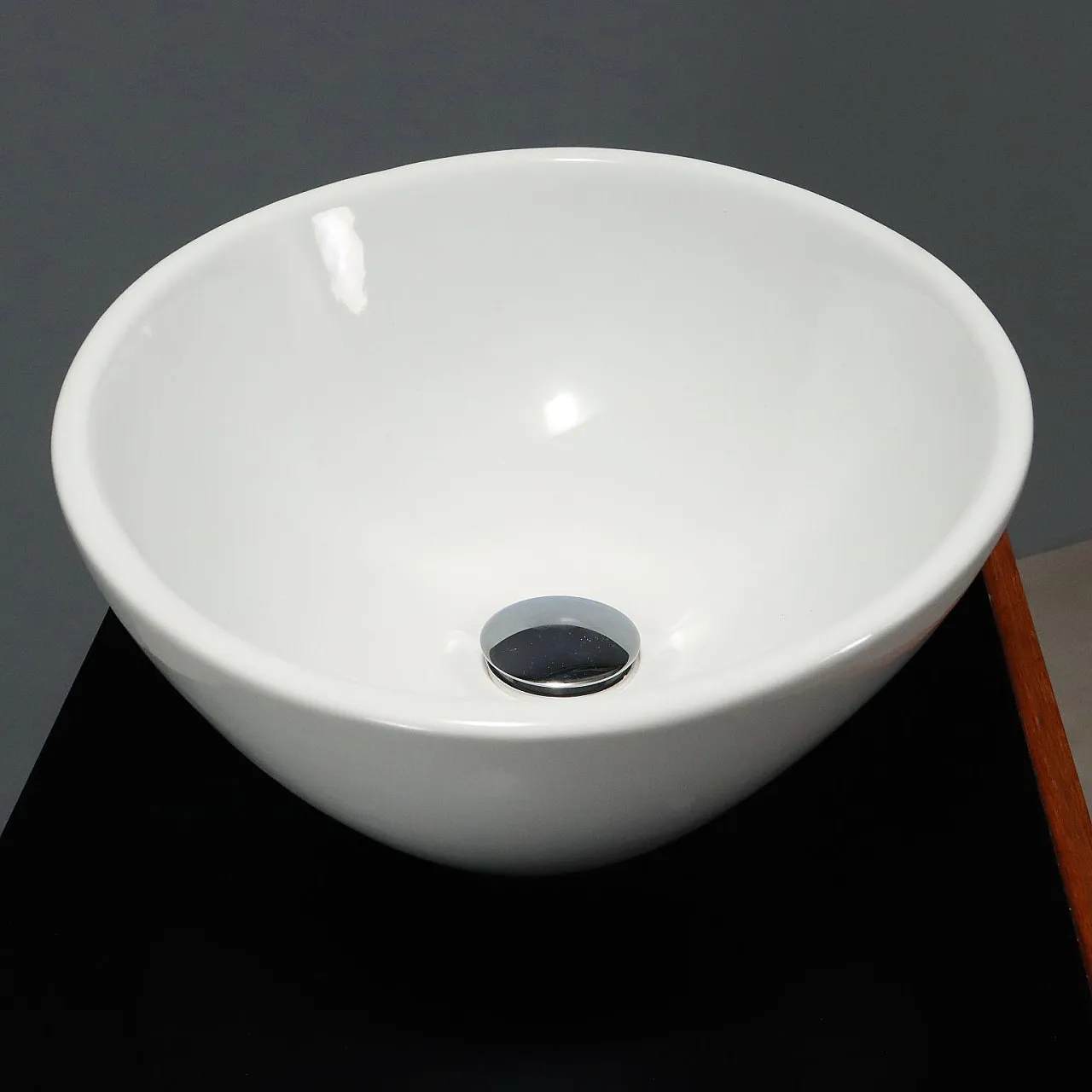 Cassettiera in legno, ottone e ceramica, '900 4