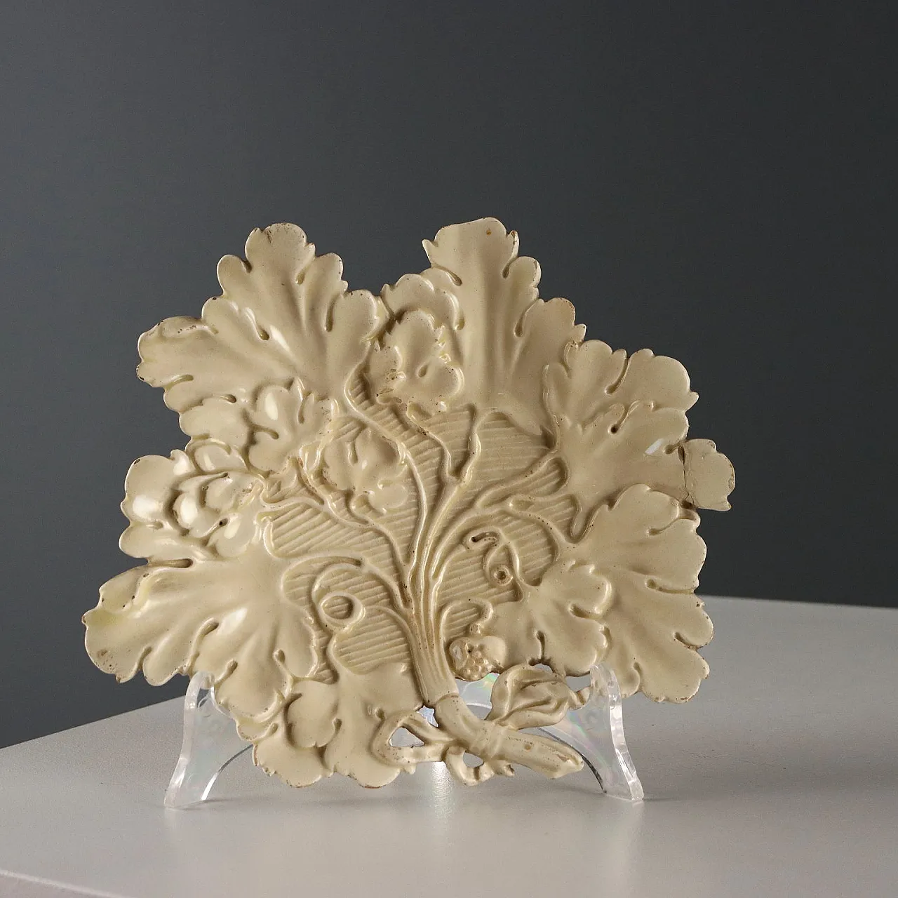 4 Piattini in ceramica bianca con decorazioni, '800 3