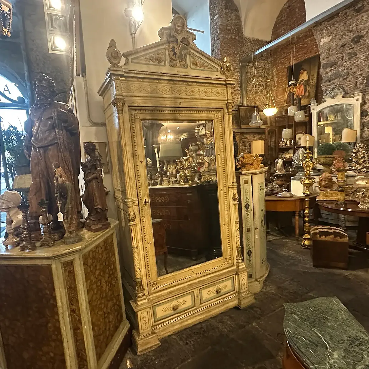 Armadio siciliano in legno laccato Luigi Filippo, primo '900 4