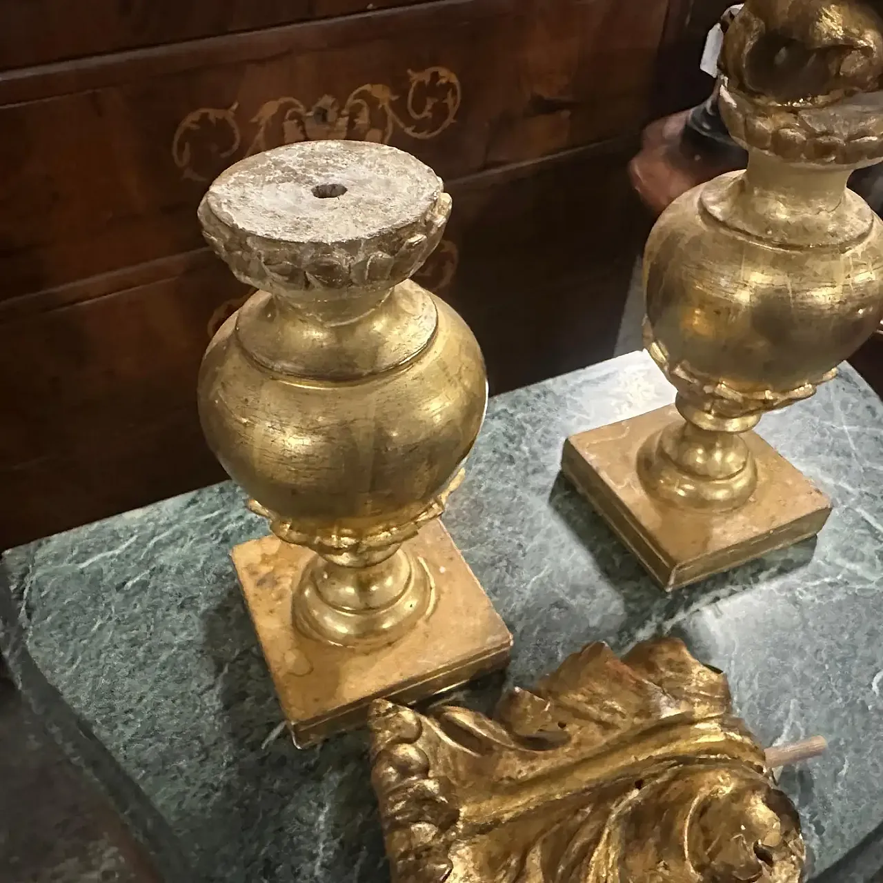 Louis XV Gilded wood palm holder with decoration, 19th century 2