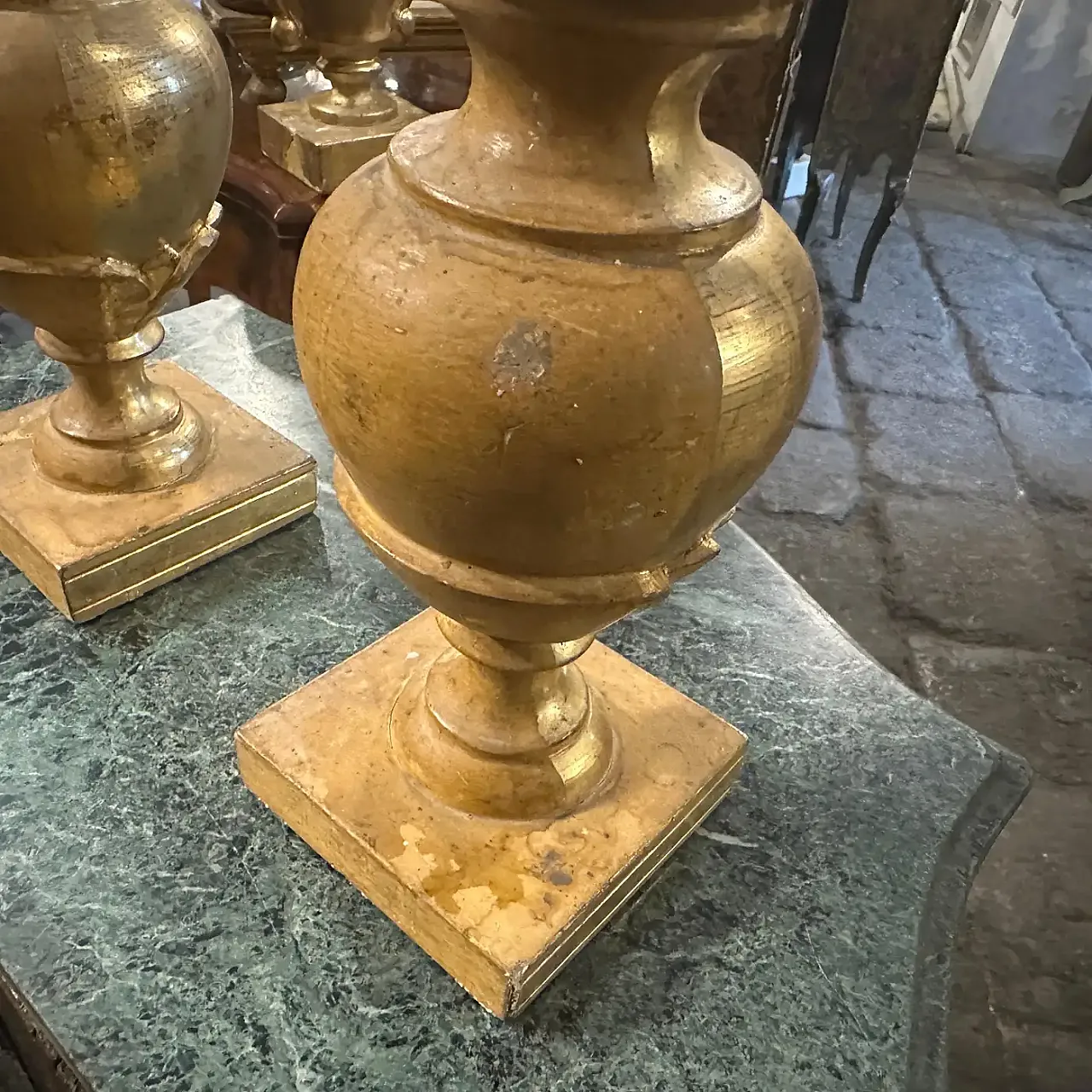 Louis XV Gilded wood palm holder with decoration, 19th century 6