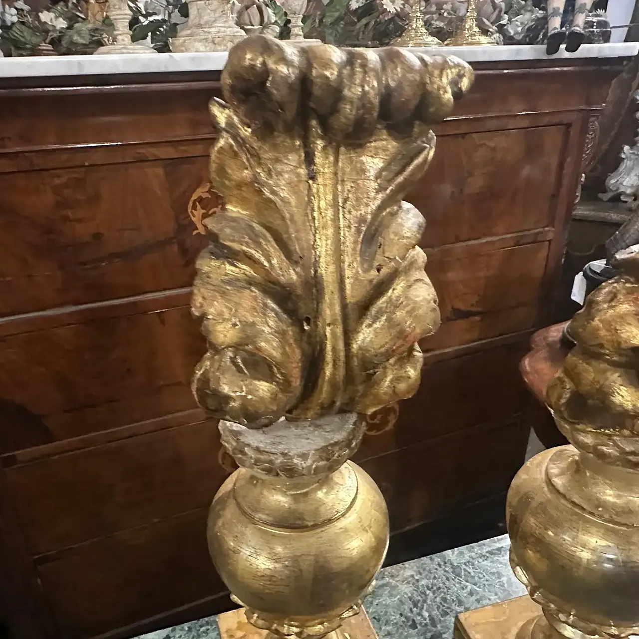 Louis XV Gilded wood palm holder with decoration, 19th century 8