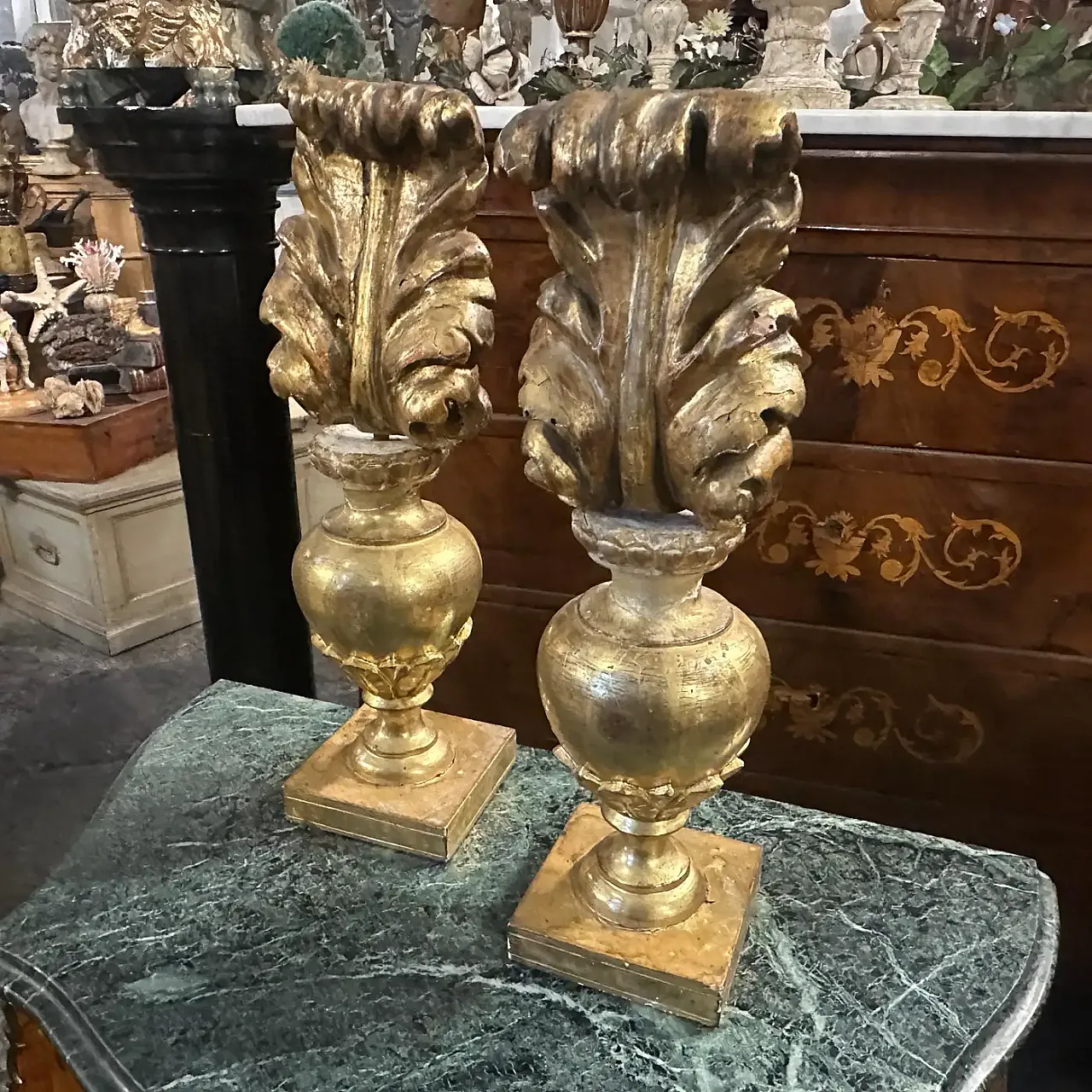 Louis XV Gilded wood palm holder with decoration, 19th century 13