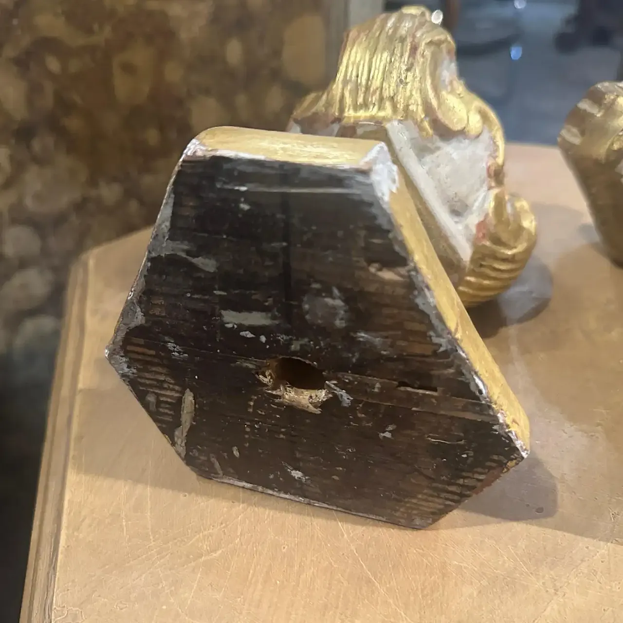 Pair of Louis XV lacquered and gilded wood palm holders, 19th century 4