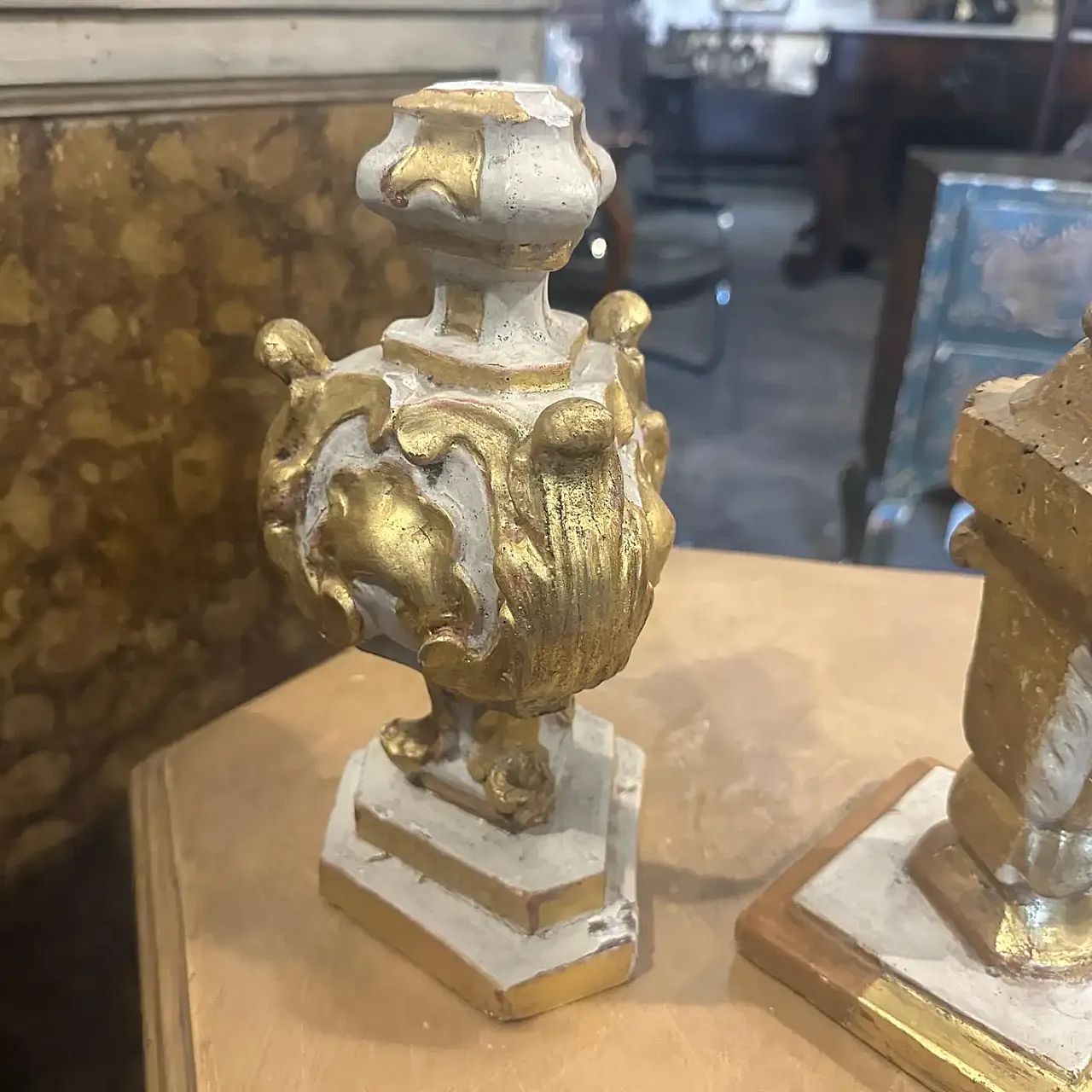 Pair of Louis XV lacquered and gilded wood palm holders, 19th century 9