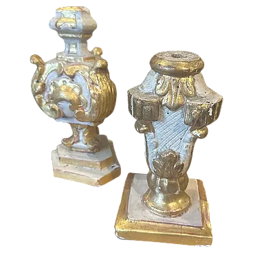 Coppia di portapalme in legno laccato e dorato Luigi XV, '800