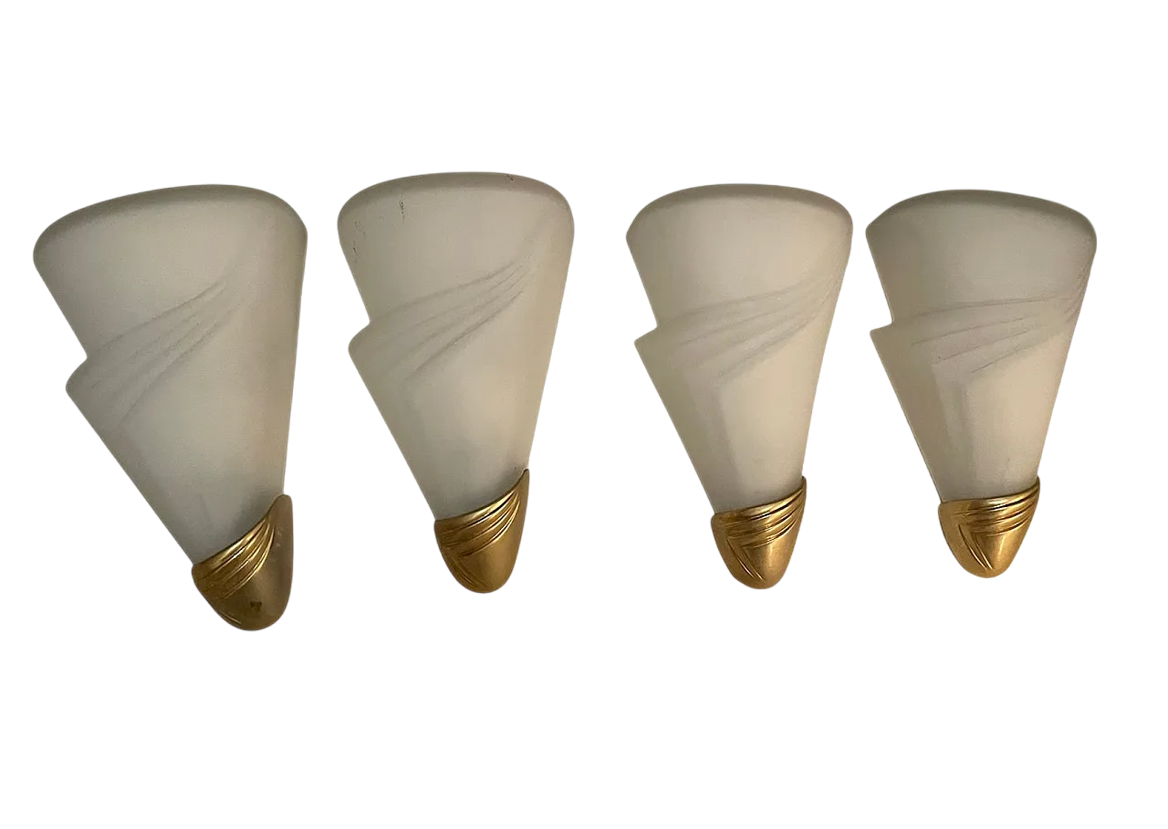 4 Applique in vetro opalino, anni '70 5