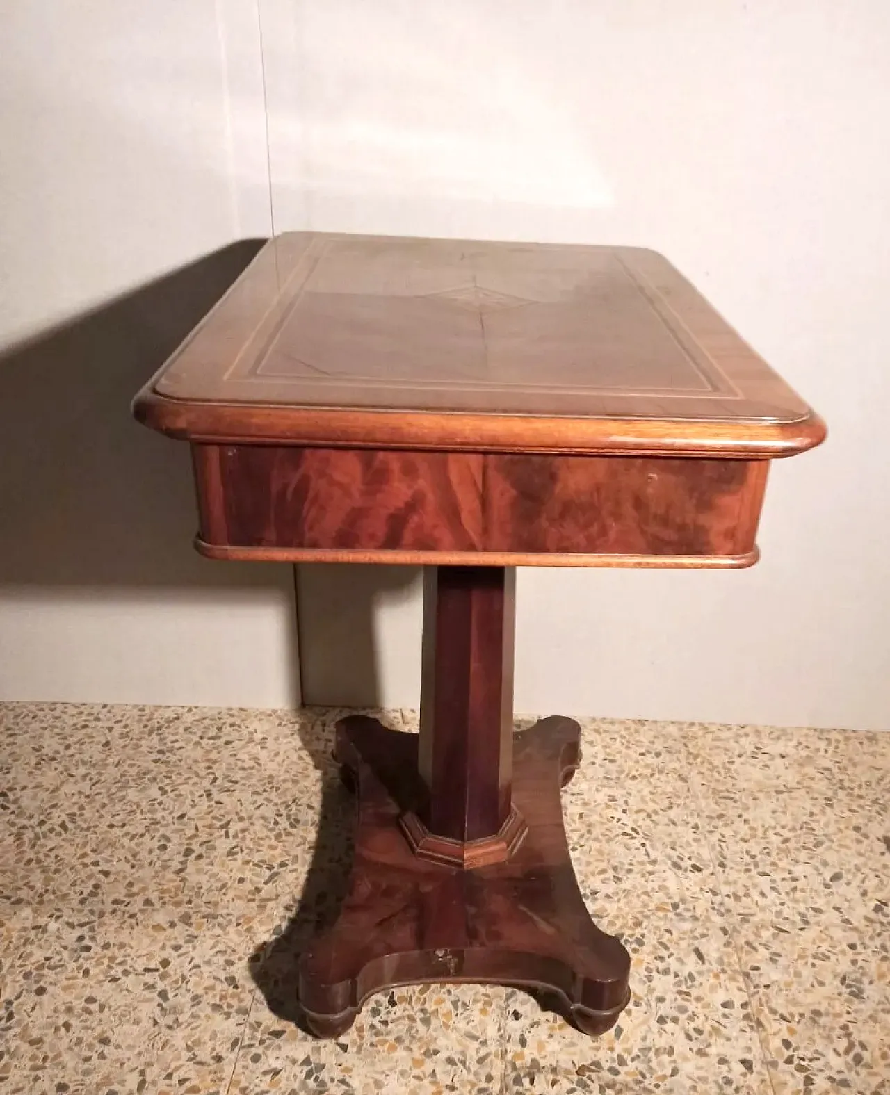 Inlaid work table in walnut, maple and rosewood, 19th century 3