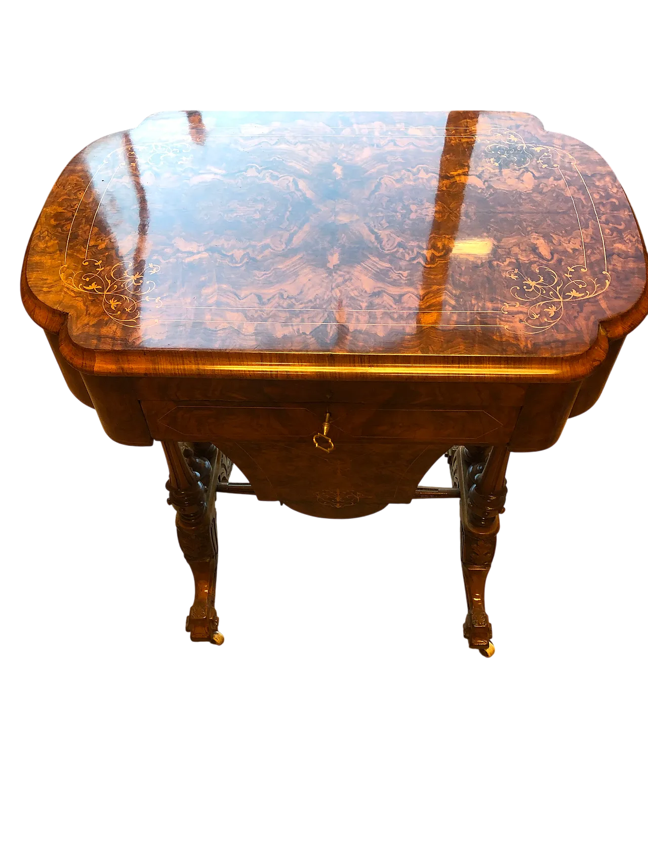 Tavolino da ricamo 9