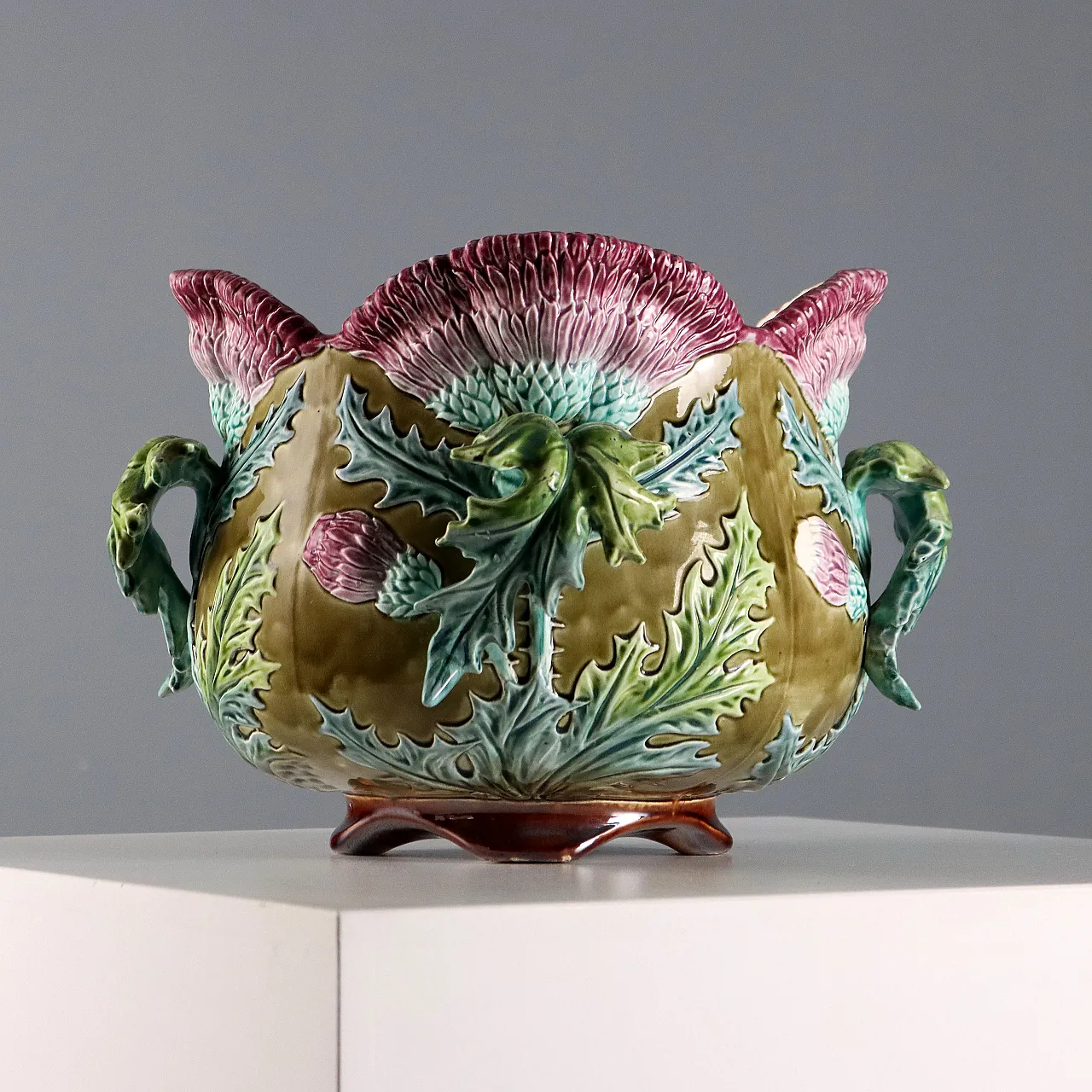 Cachepot in ceramica smaltata con decoro policromo, '900 1