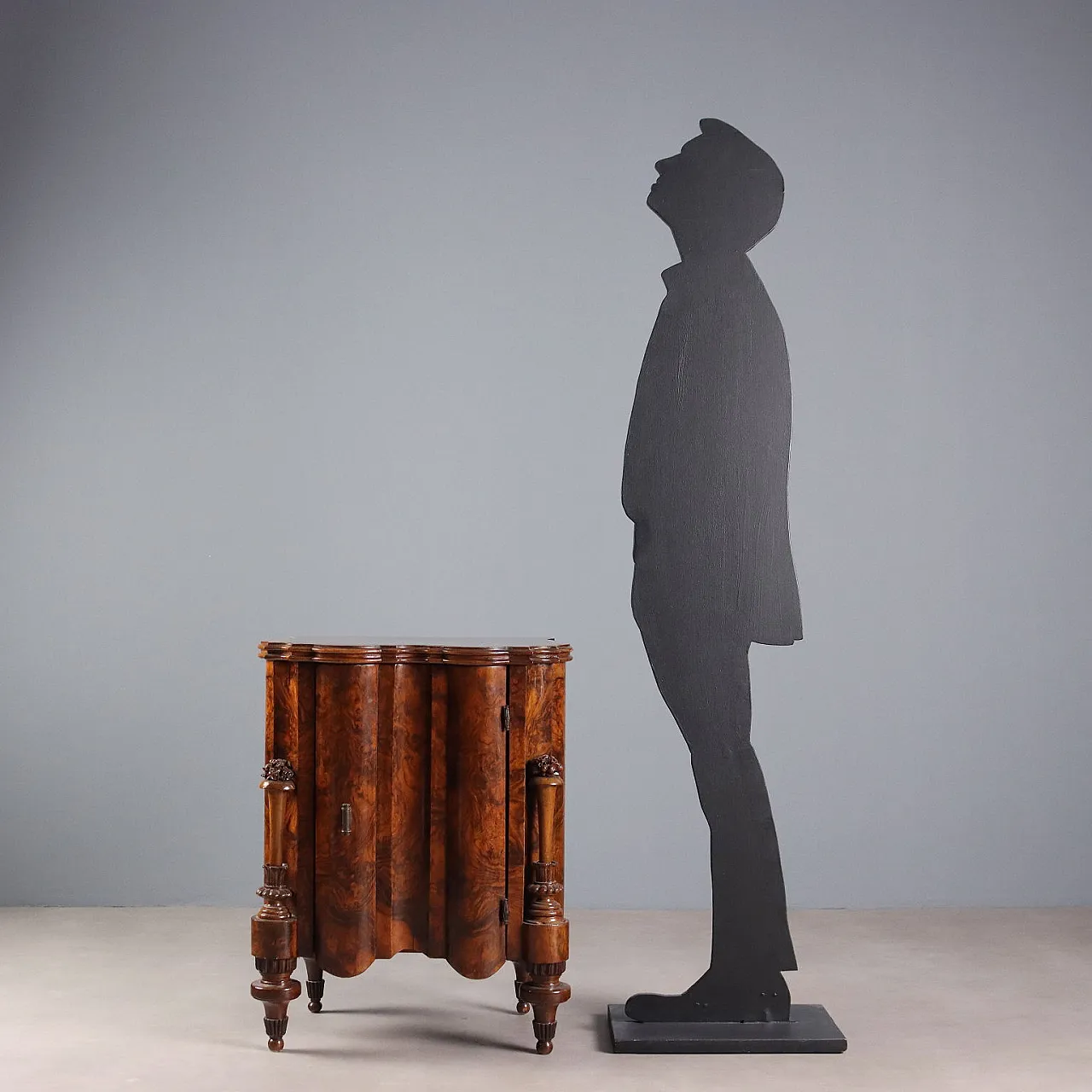 Comodino Art Déco in noce e radica di noce, fine '900 2