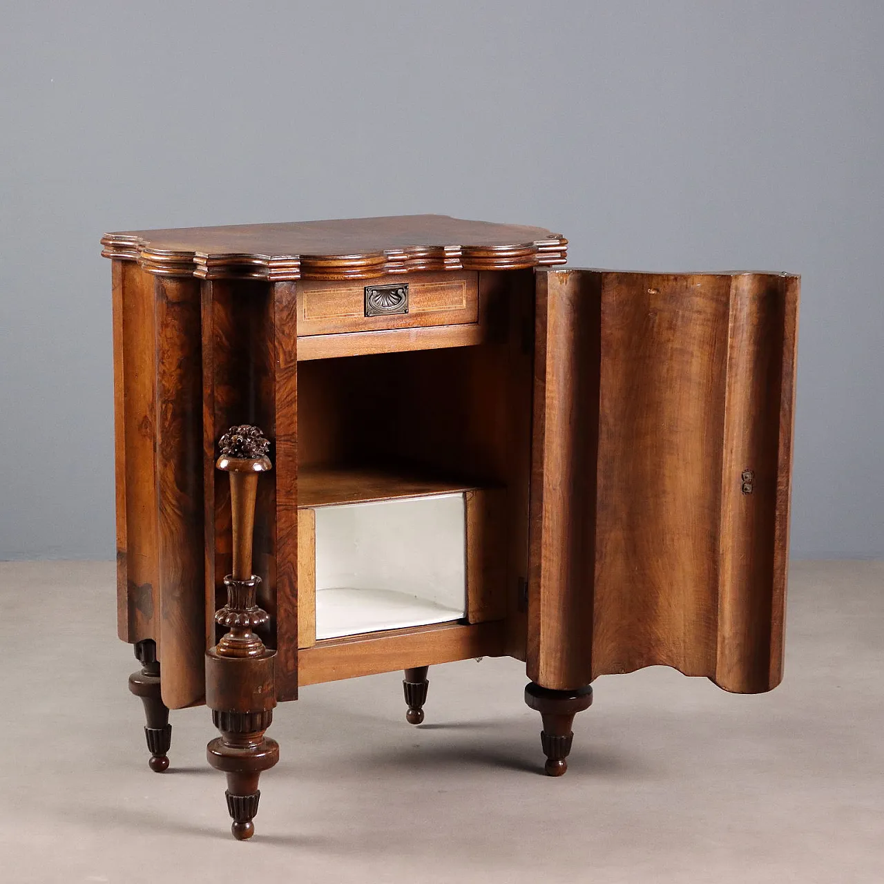 Comodino Art Déco in noce e radica di noce, fine '900 5