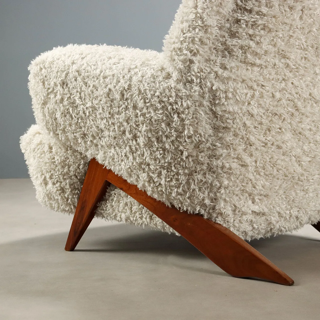 Coppia di poltrone con gambe in legno di faggio e tessuto, '900 6