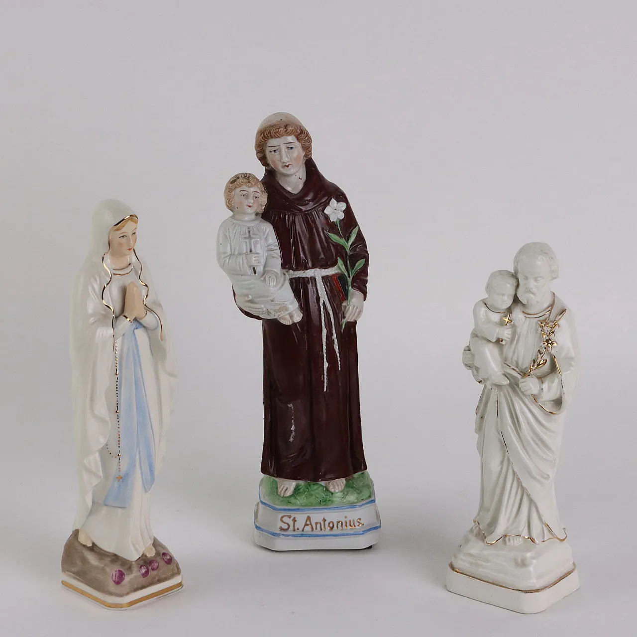 13 Biscuit porcelain religious figures, early 20th century 9
