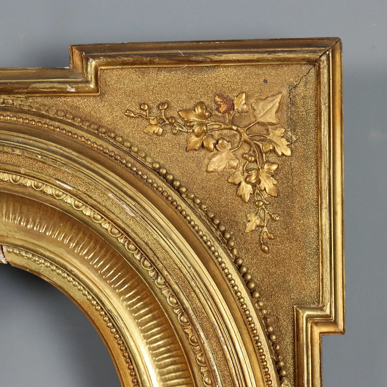 Gilded fir frame, early 19th century 4
