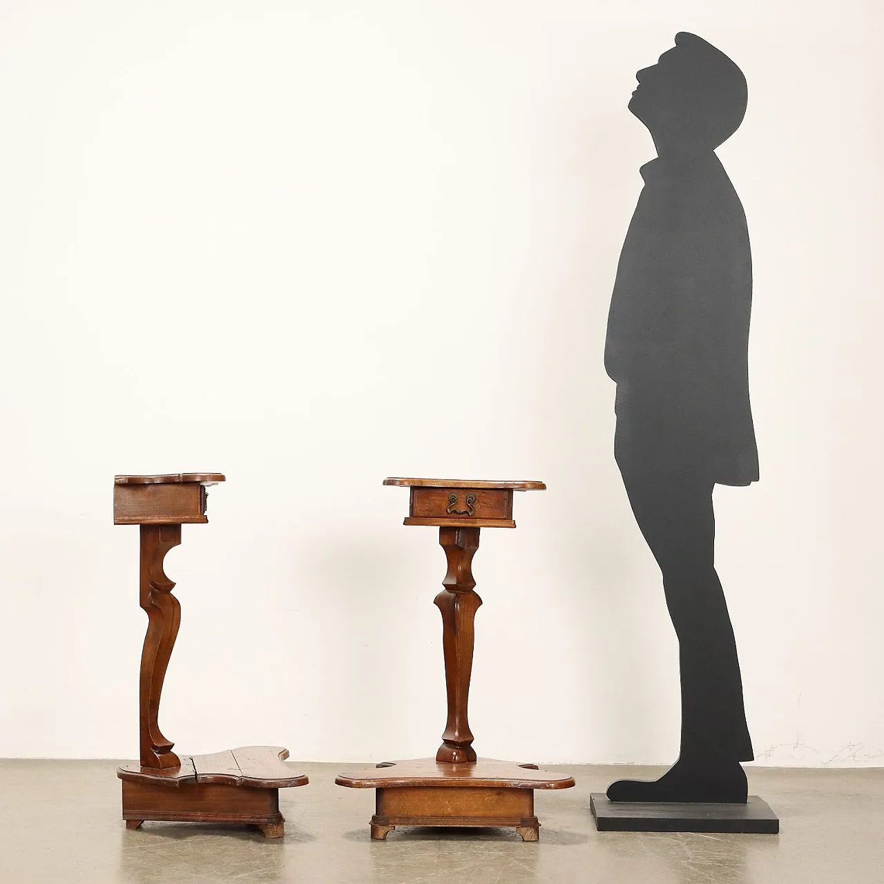 Pair of Baroque-style bedside tables in beech, 19th century 3