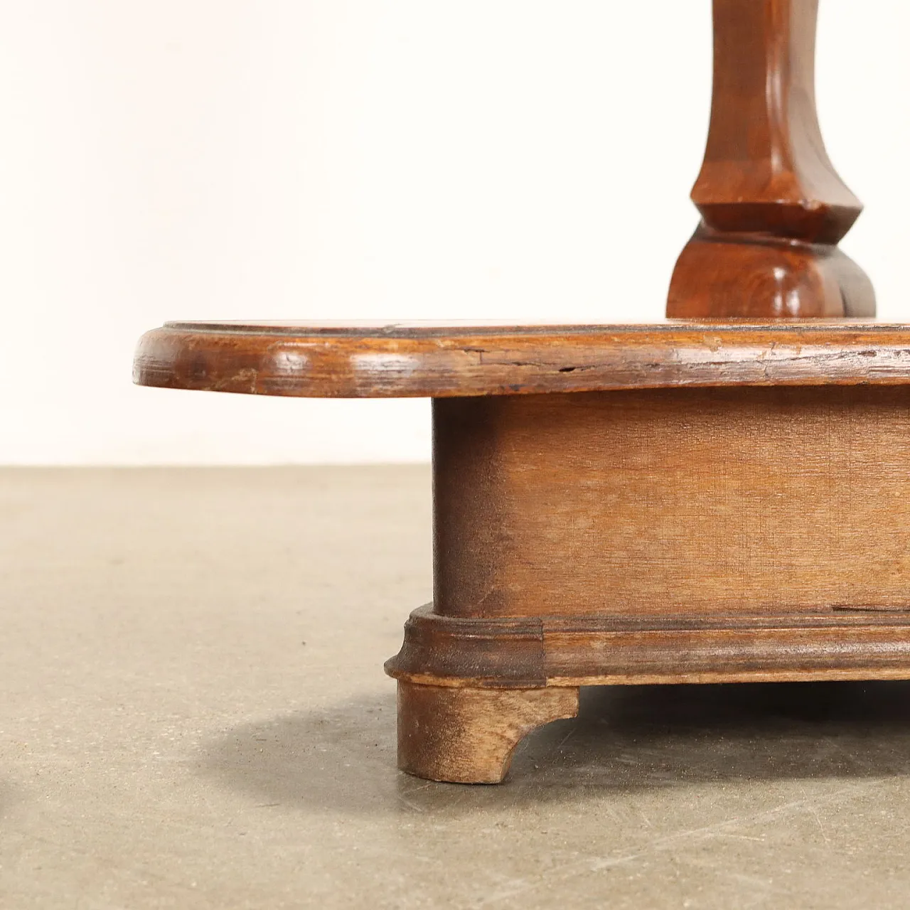 Pair of Baroque-style bedside tables in beech, 19th century 8