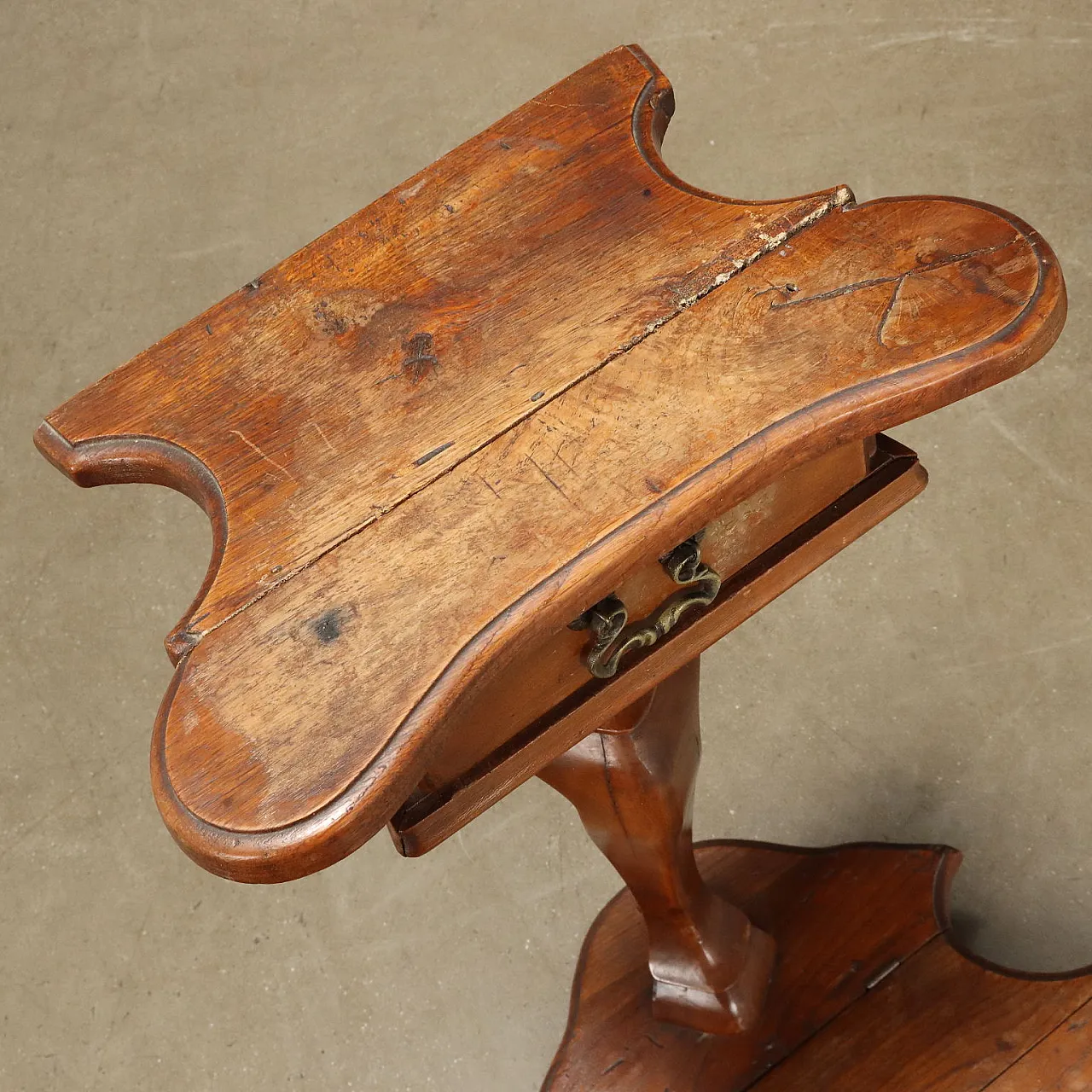 Pair of Baroque-style bedside tables in beech, 19th century 10