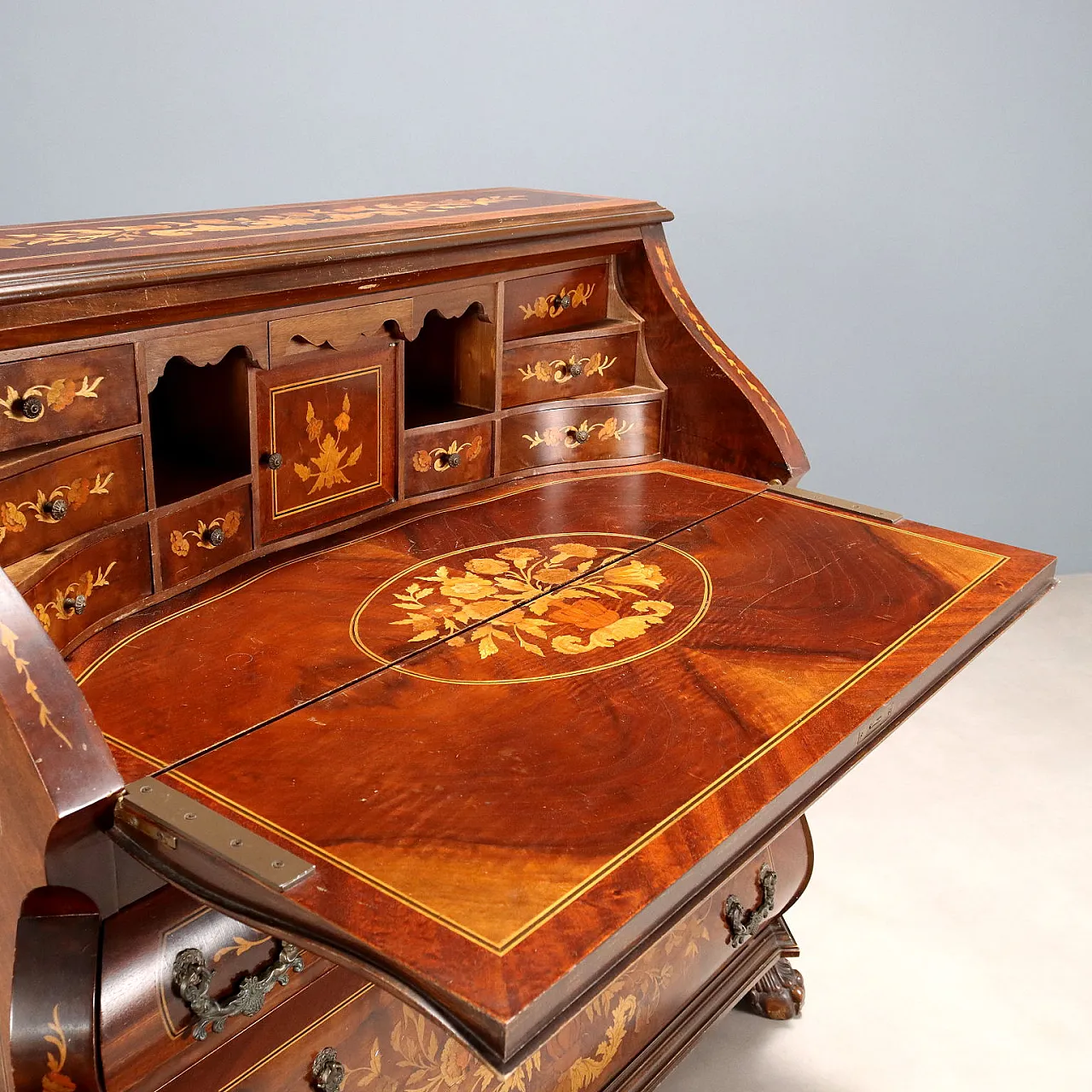 Comò con intarsi floreali e fogliari, '900 4