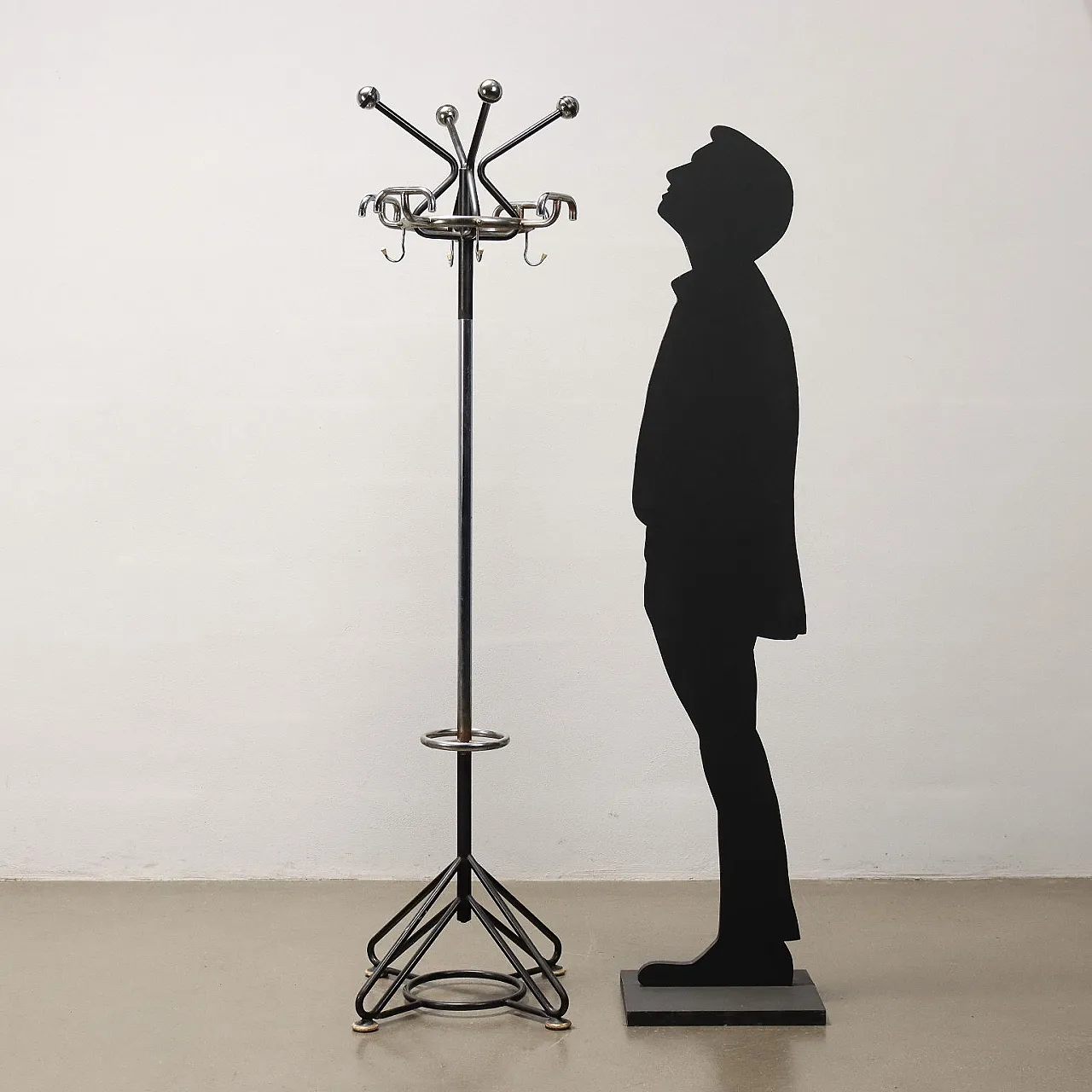 Appendiabiti in metallo smaltato e cromato, anni '60 2