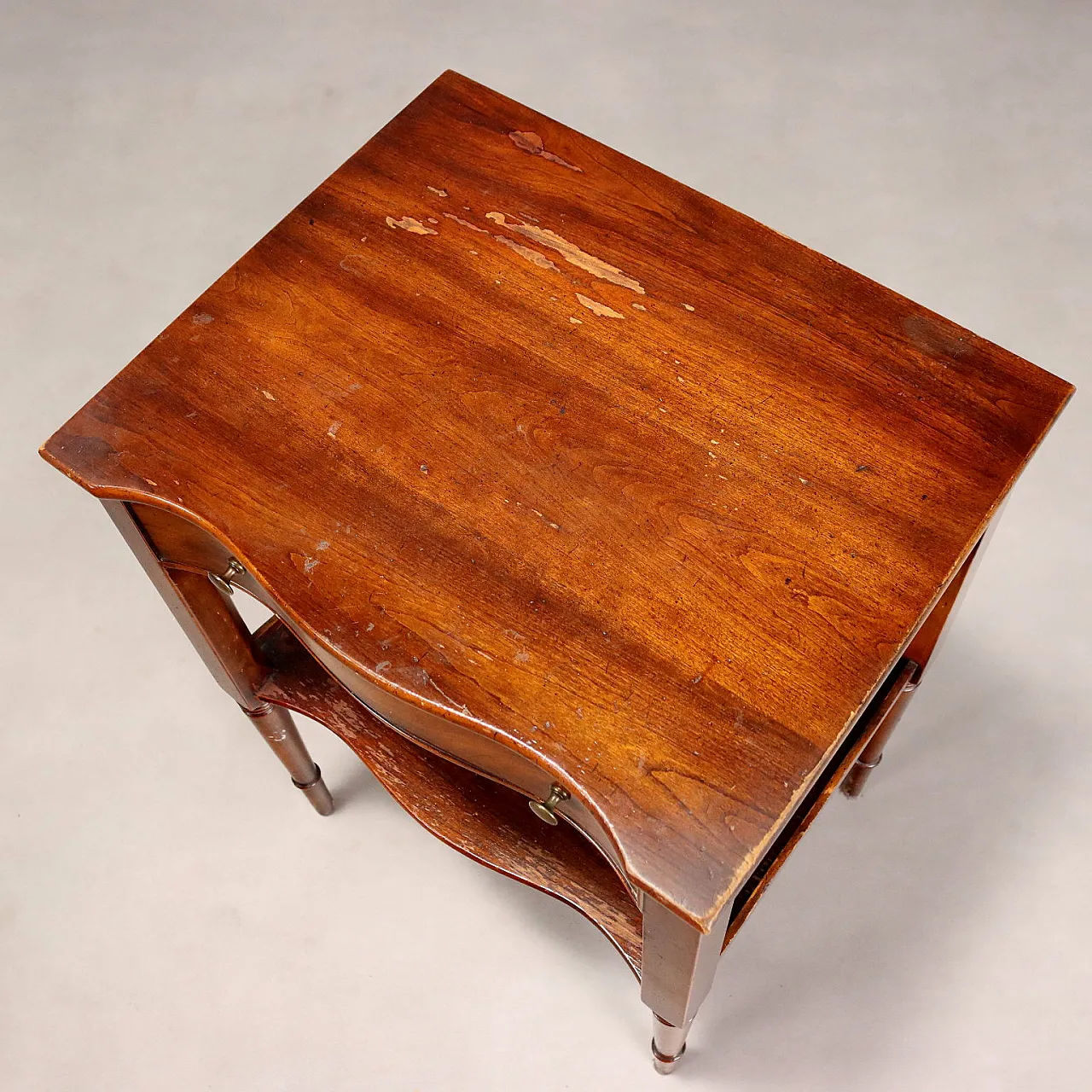 Coppia di comodini in noce, '900 4