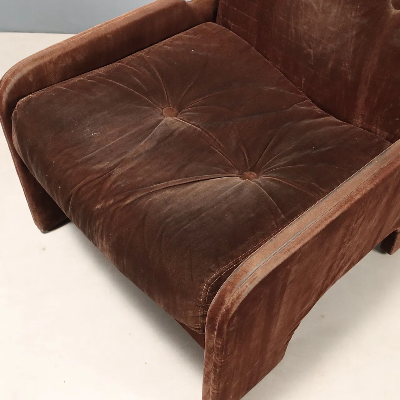 4 Poltrone con imbottitura in espanso e rivestimento in tessuto, '900 5