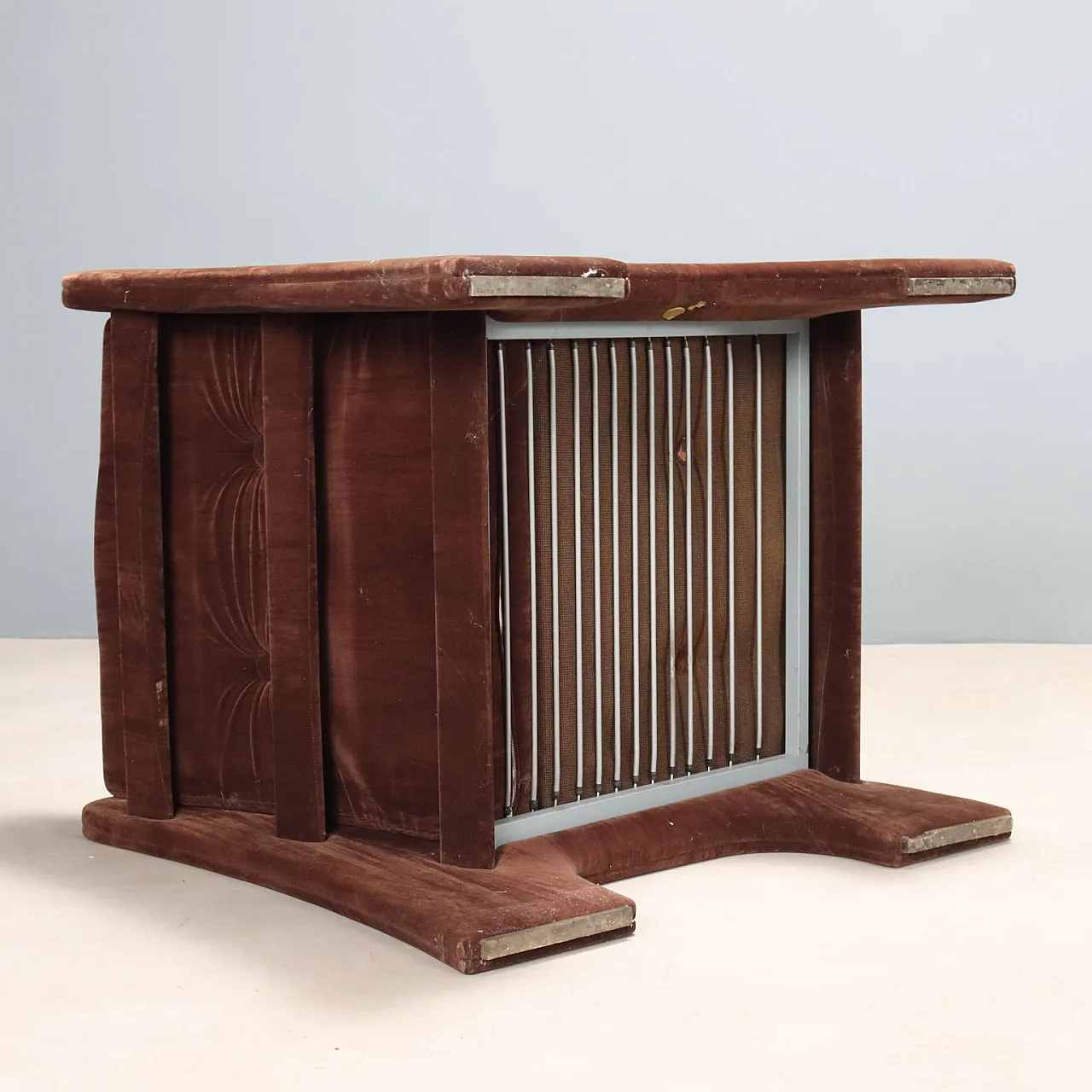 4 Poltrone con imbottitura in espanso e rivestimento in tessuto, '900 8