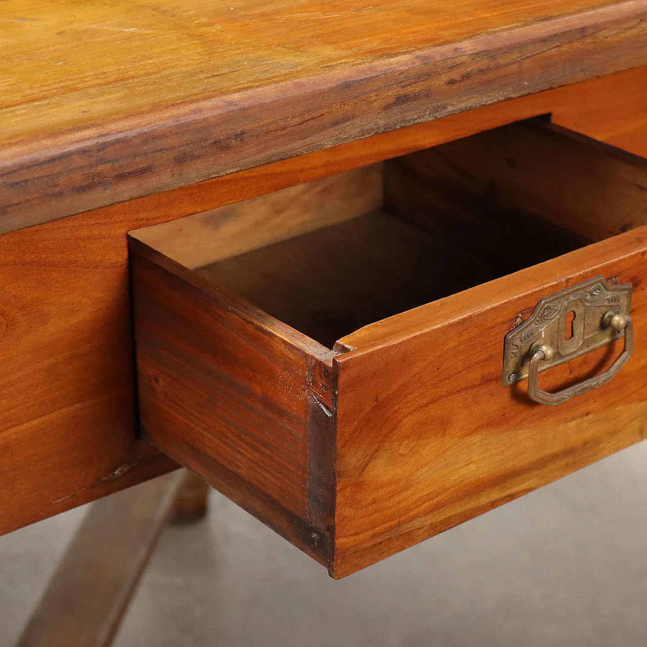 Tavolo in noce, '800 3