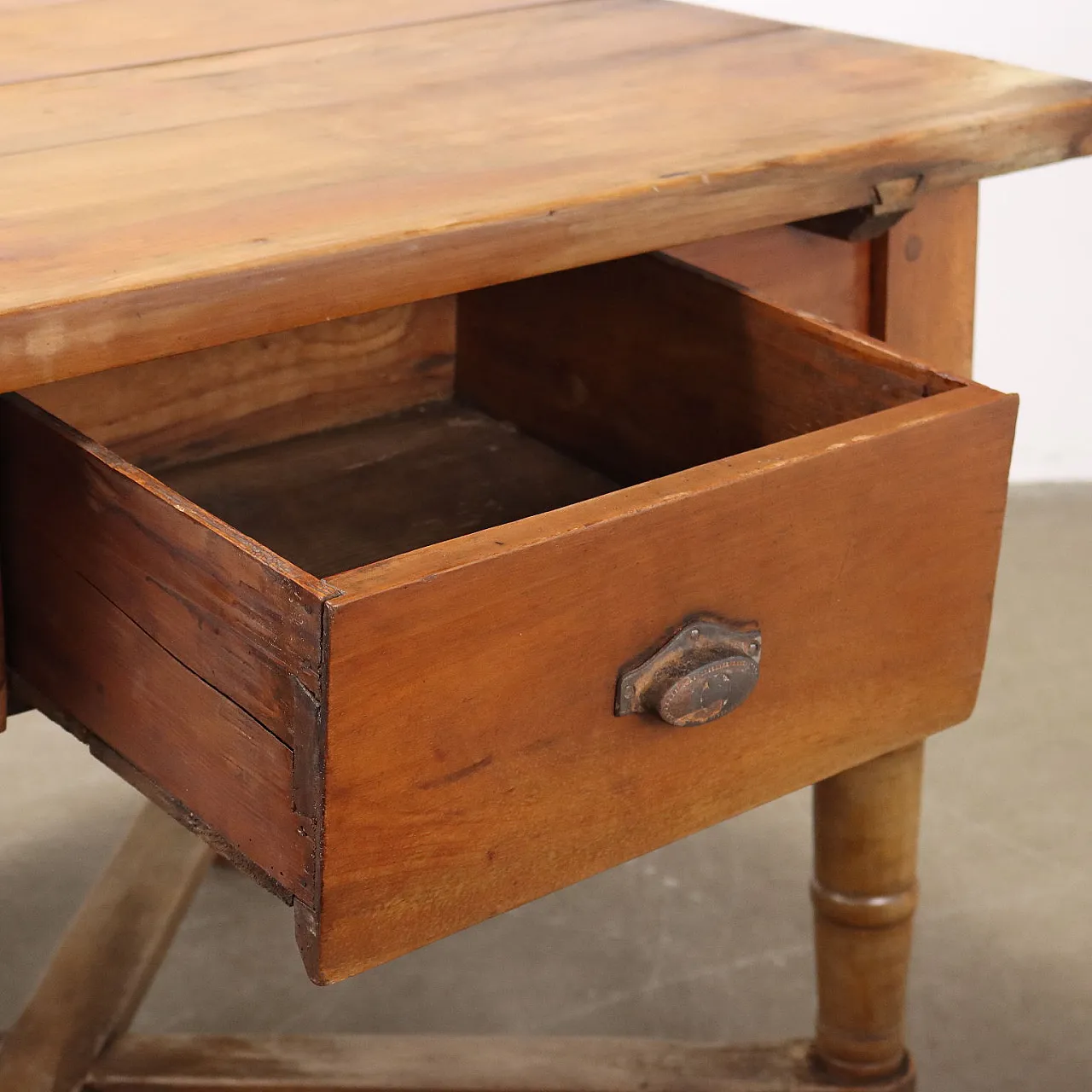 Tavolo in noce, '800 4