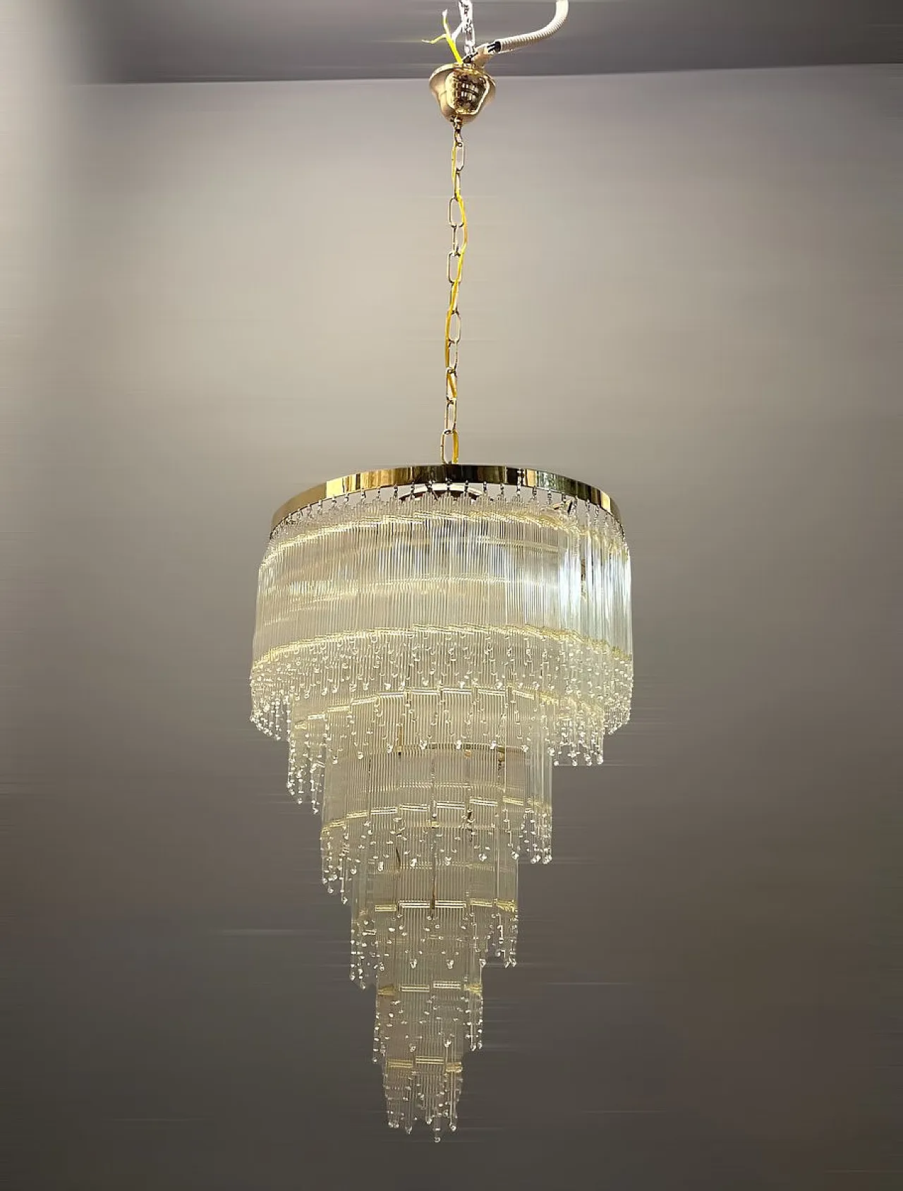 Mid-Century Italian brass chandelier 1
