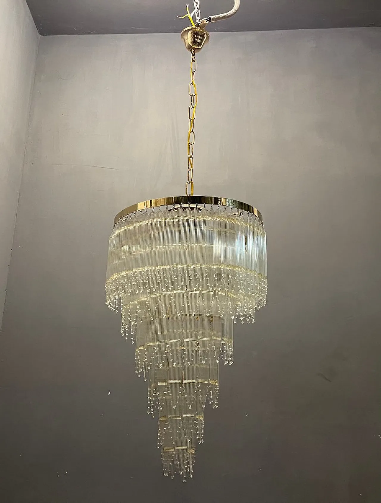 Mid-Century Italian brass chandelier 6
