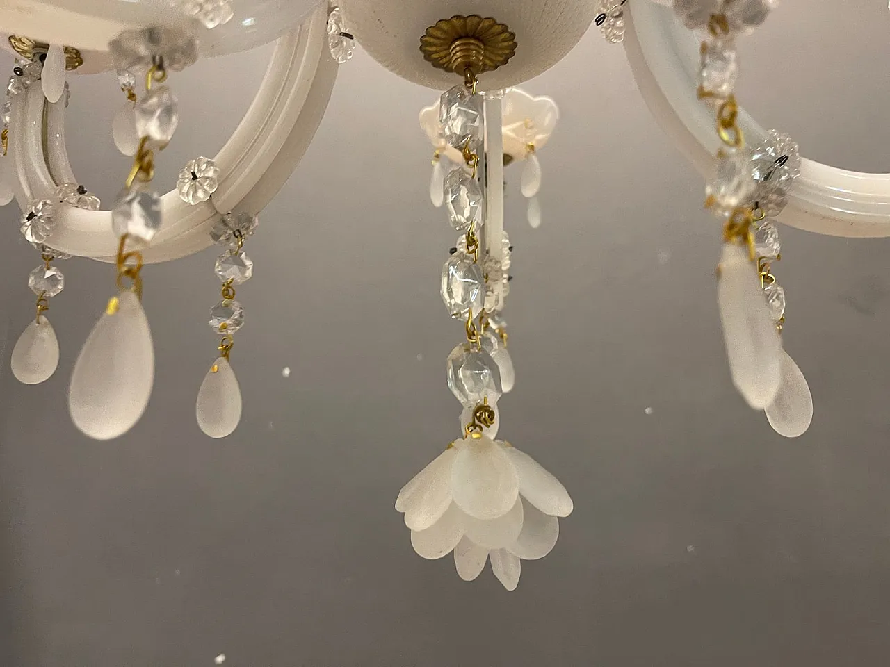 White opaline glass chandelier, Italy 6
