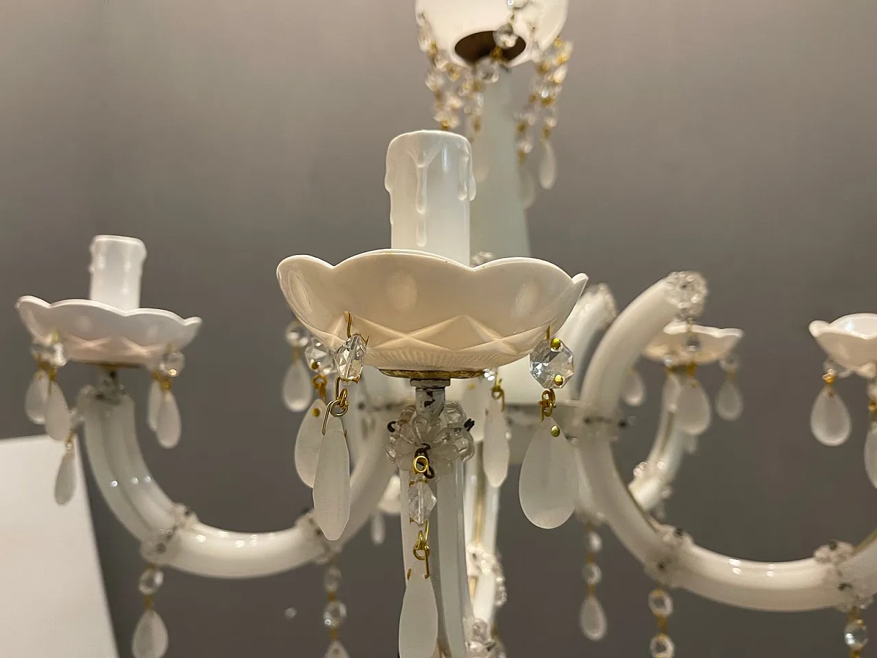 White opaline glass chandelier, Italy 7