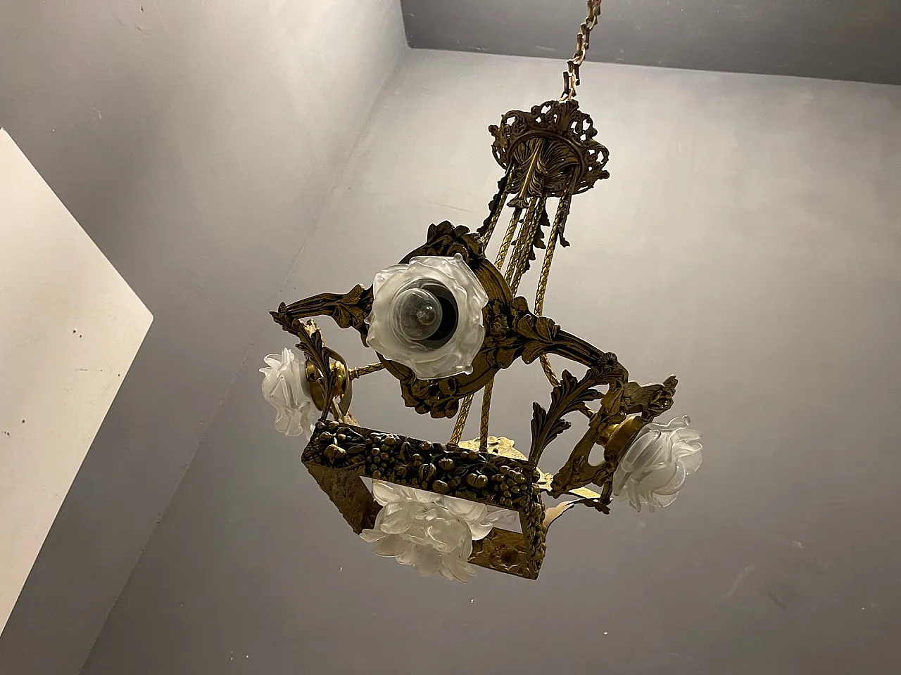 Lampadario Liberty dorato, Italia 3