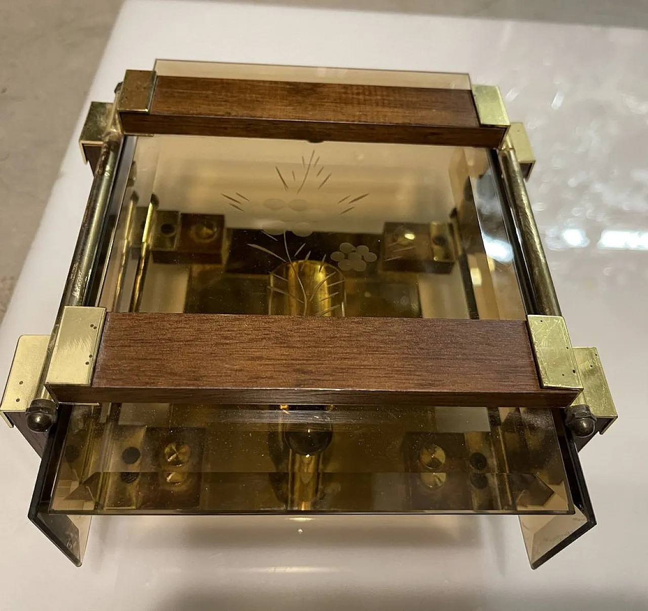 Coppia di appliques in vetro fumé e ottone, anni '70 5