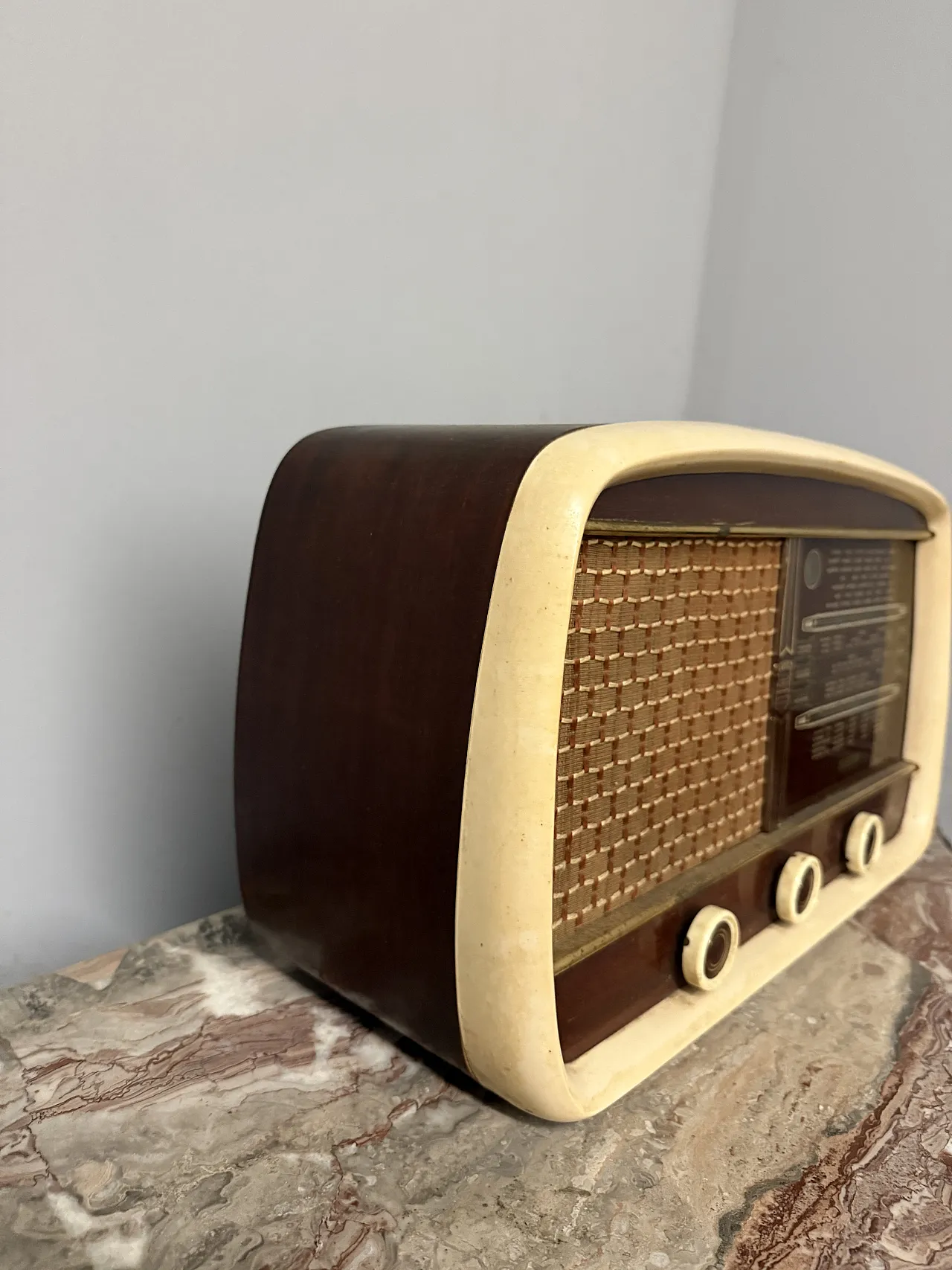 Tube radio Minerva, 1950s 7
