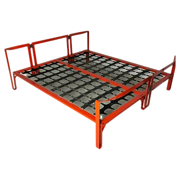 “Vanessa” red metal double bed by Tobia Scarpa for Gavina 70s