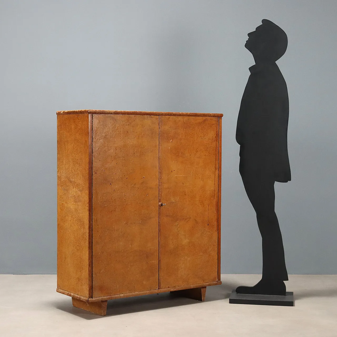 Mobile impiallacciato in radica di noce, '900 2