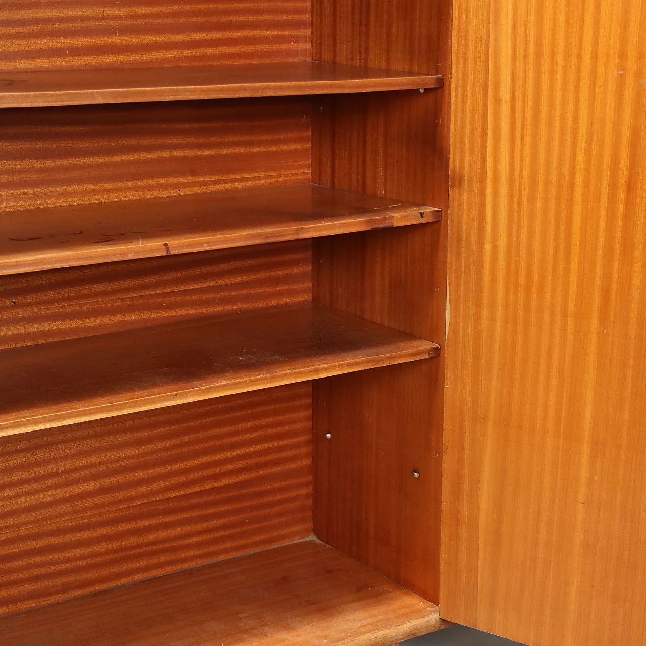 Mobile impiallacciato in radica di noce, '900 4