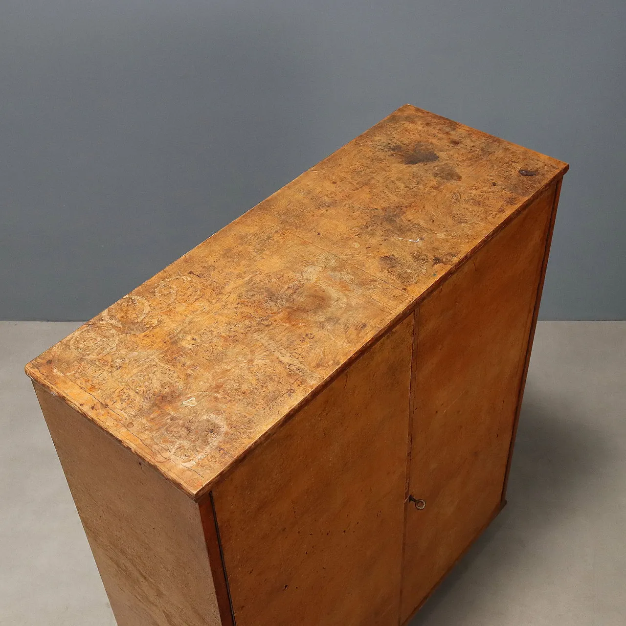 Mobile impiallacciato in radica di noce, '900 8